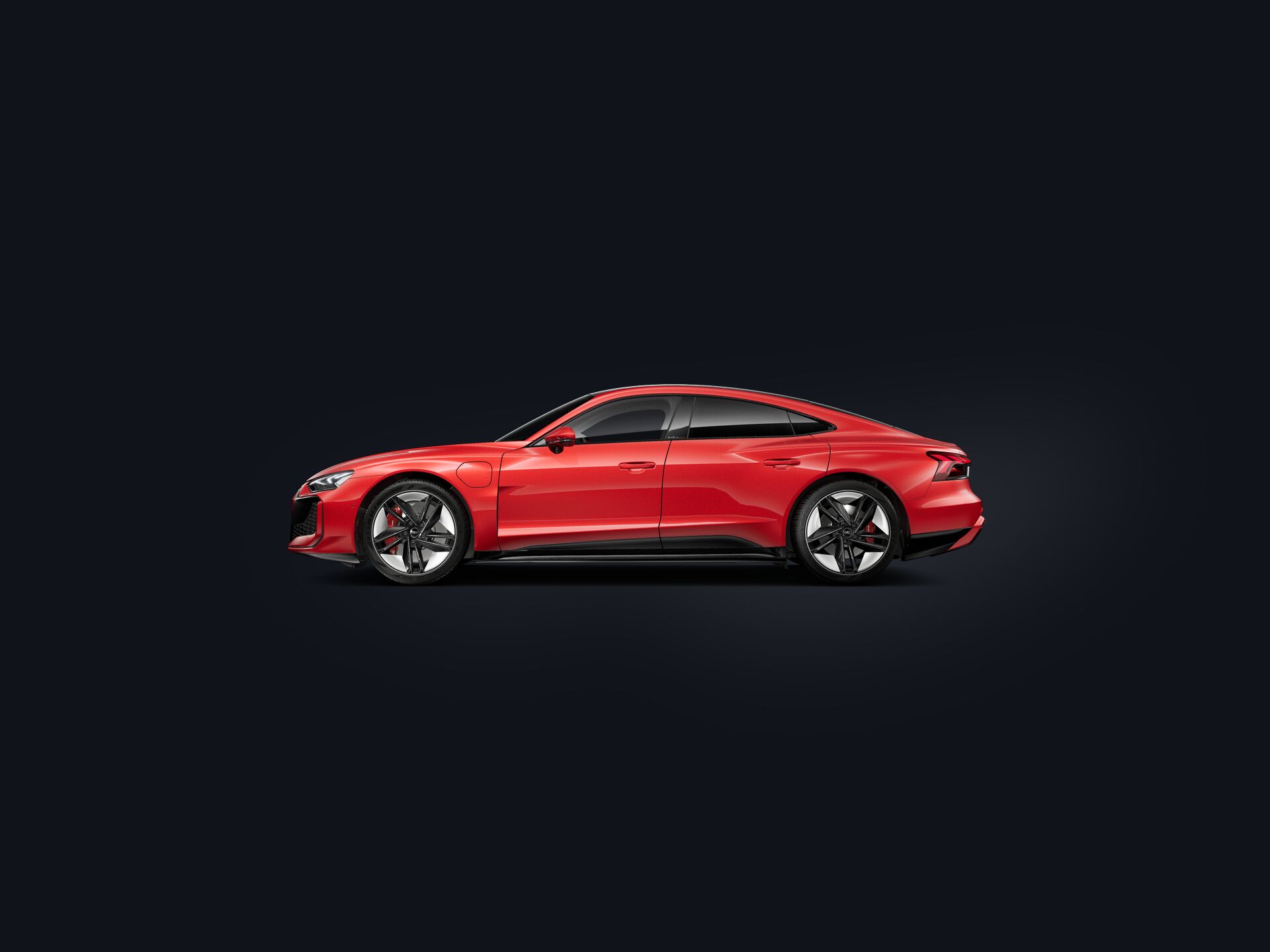 RS e-tron GT side