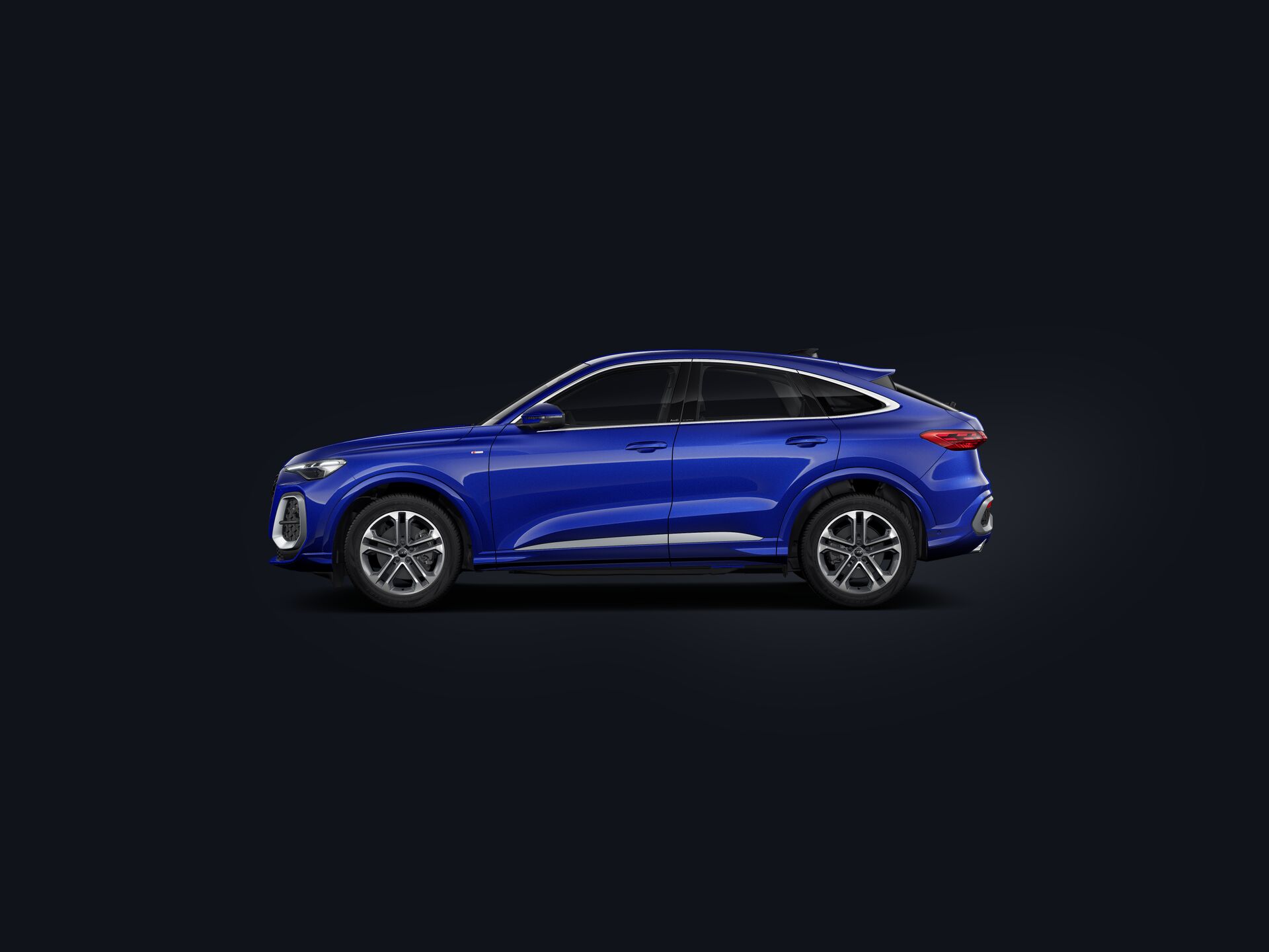 Q5 Sportback side