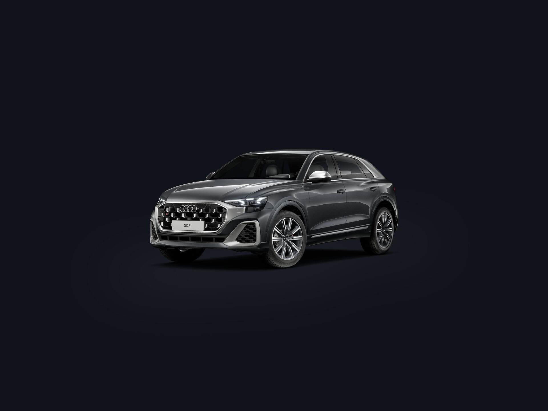 SQ8 SUV 3/4 front