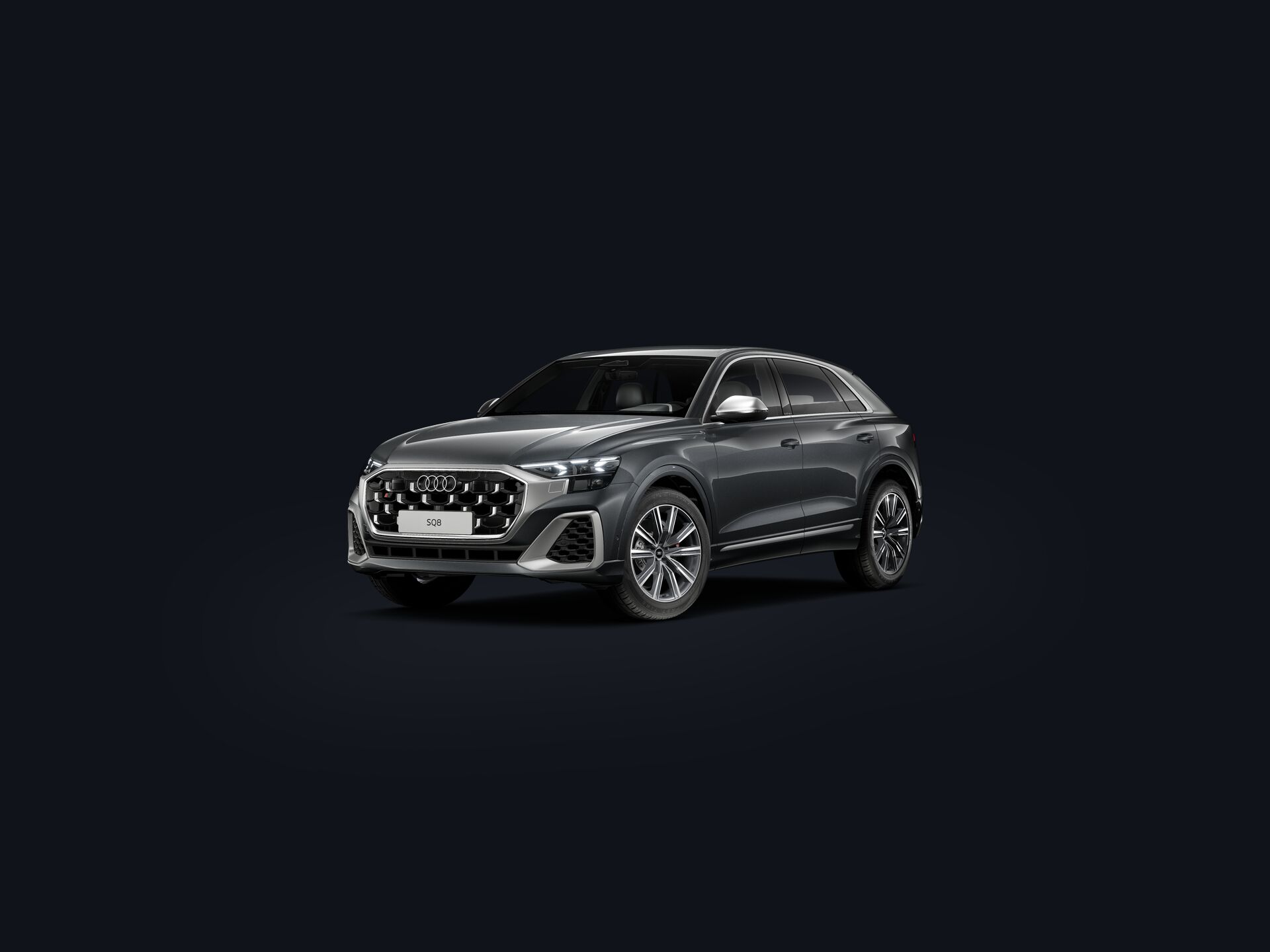 SQ8 SUV 3/4 front