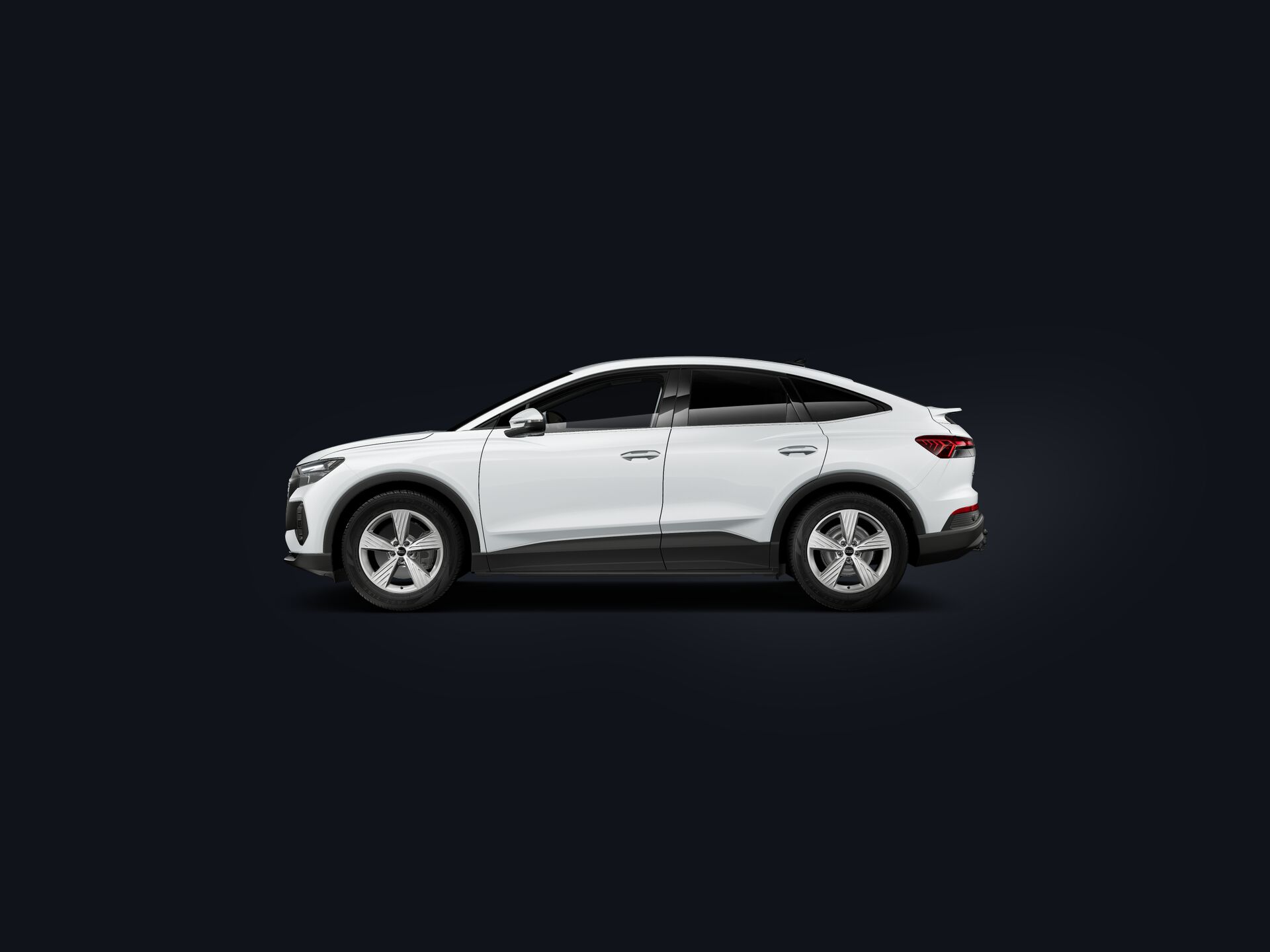 Q4 Sportback e-tron side