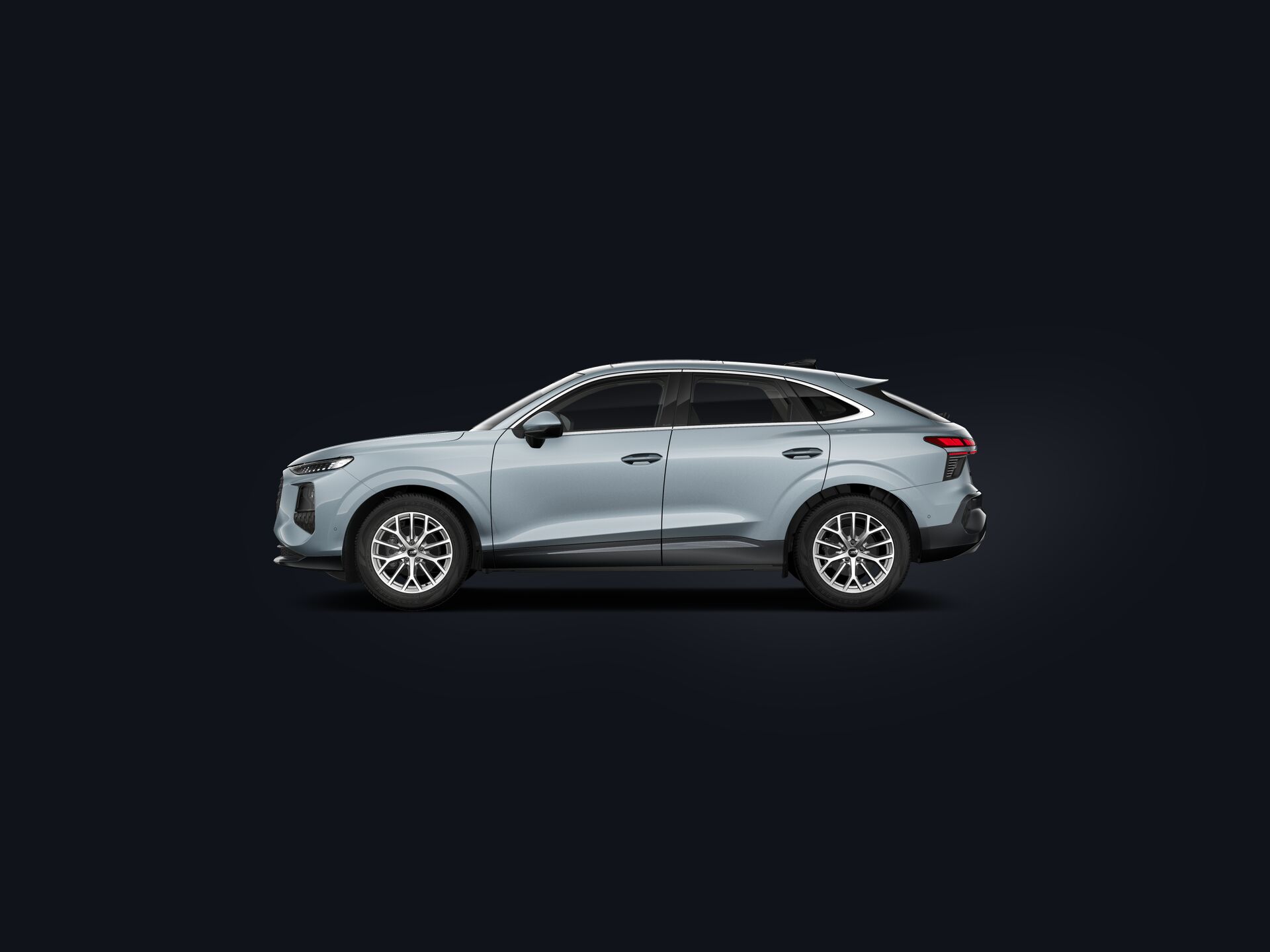 Q3 Sportback side
