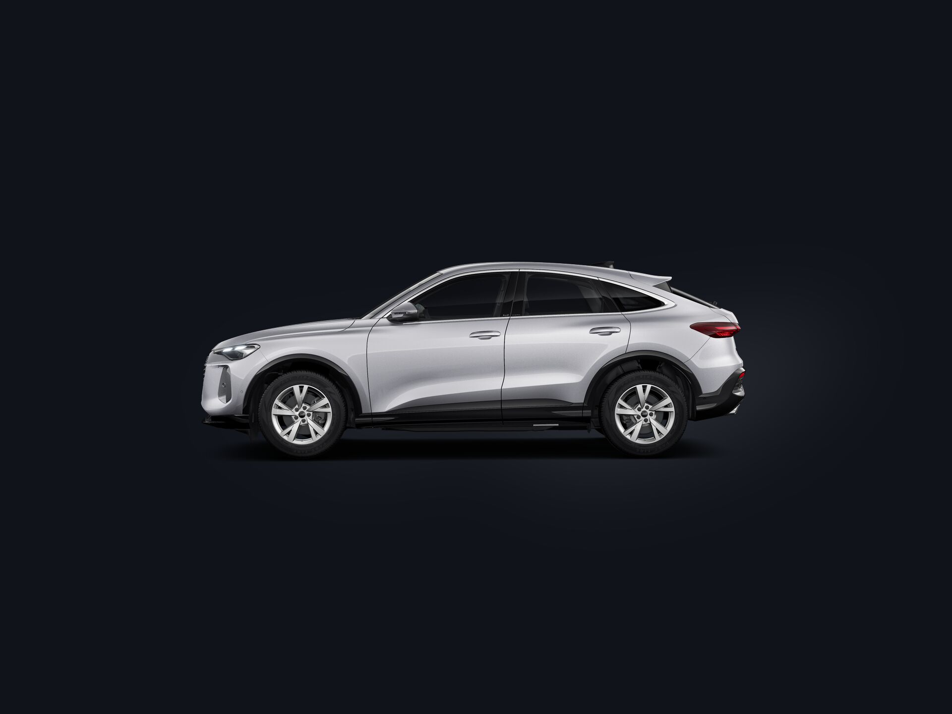 Q5 Sportback side