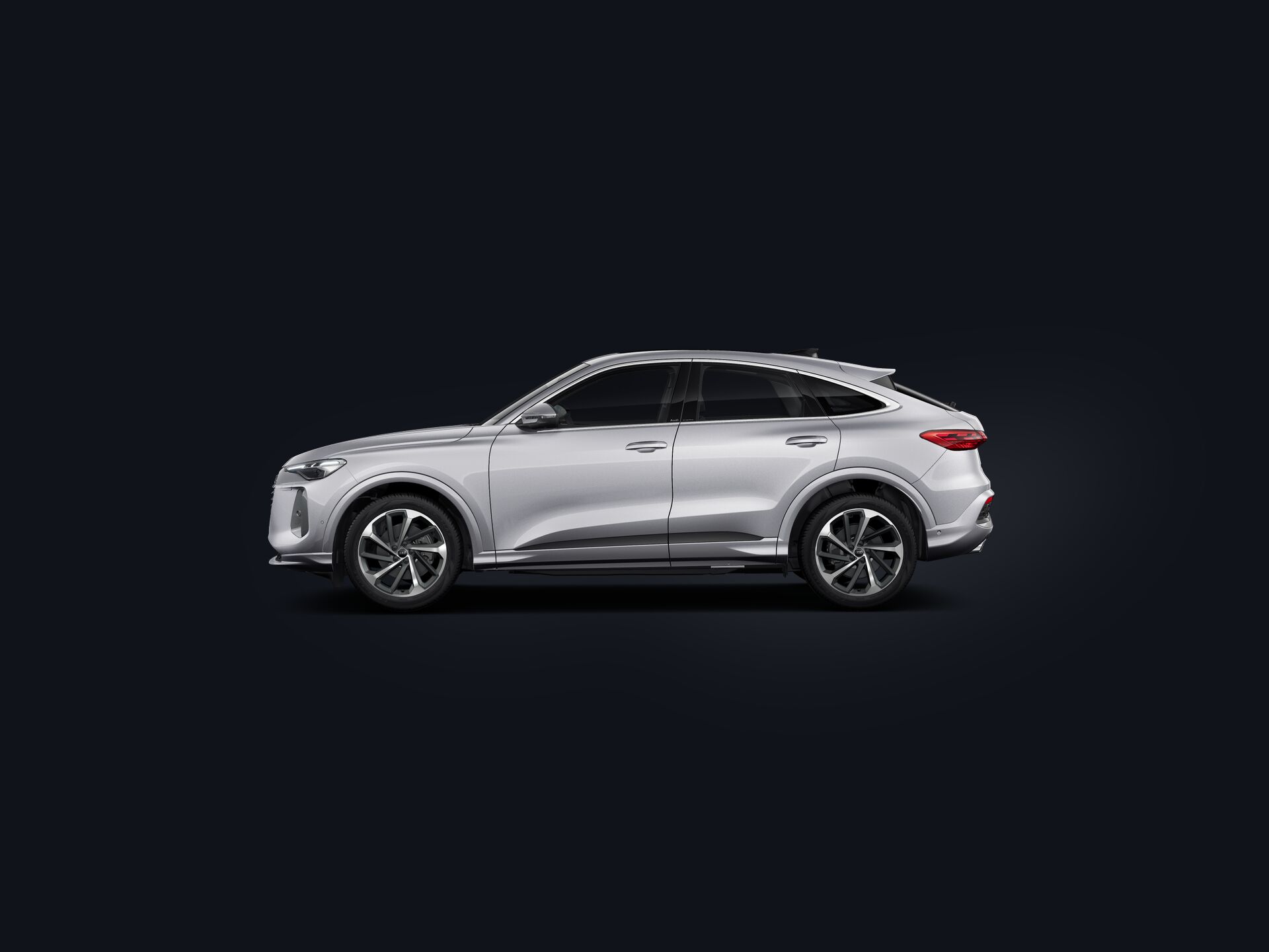 Q5 Sportback side