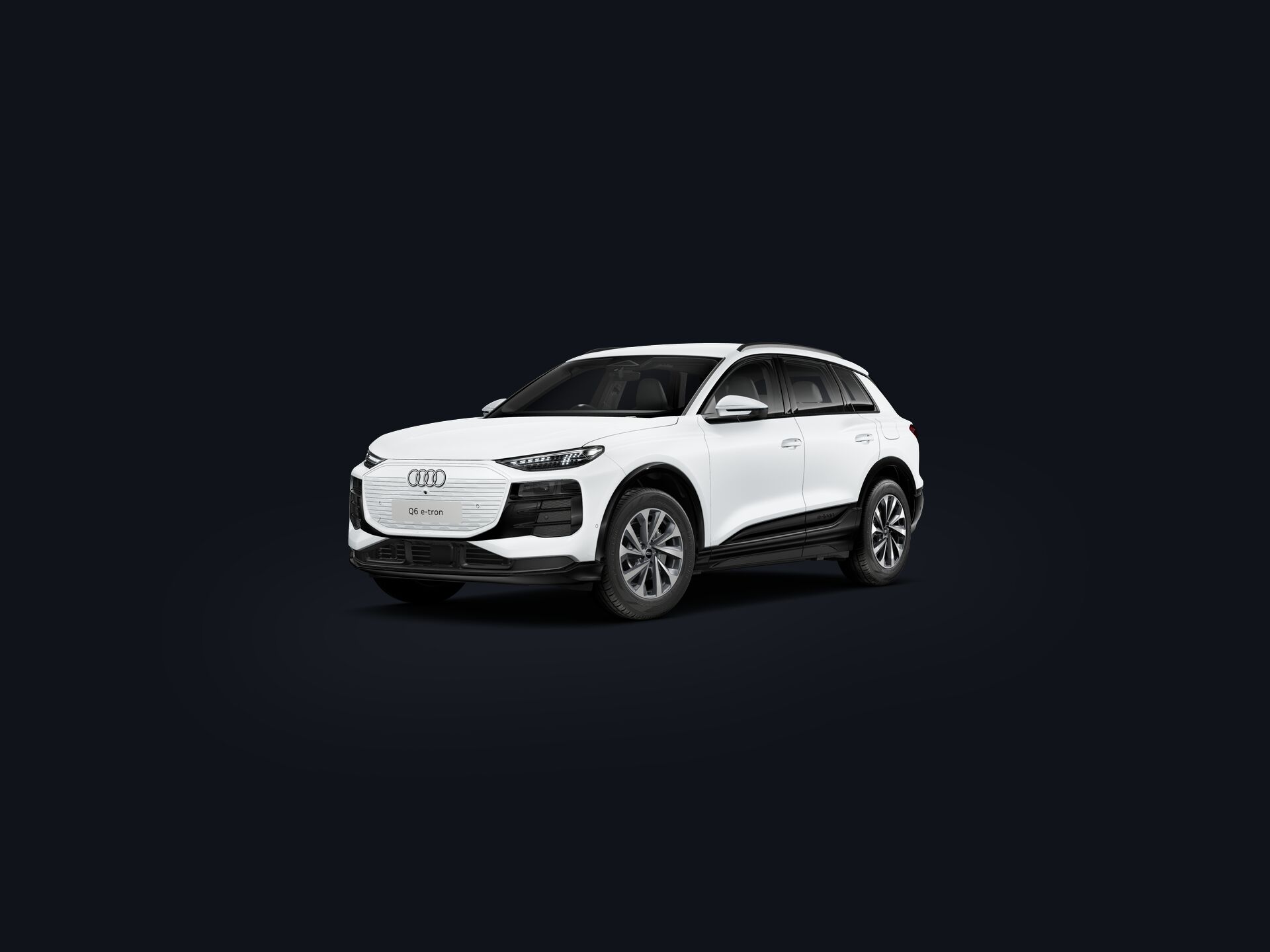 Q6 SUV e-tron 3/4 front