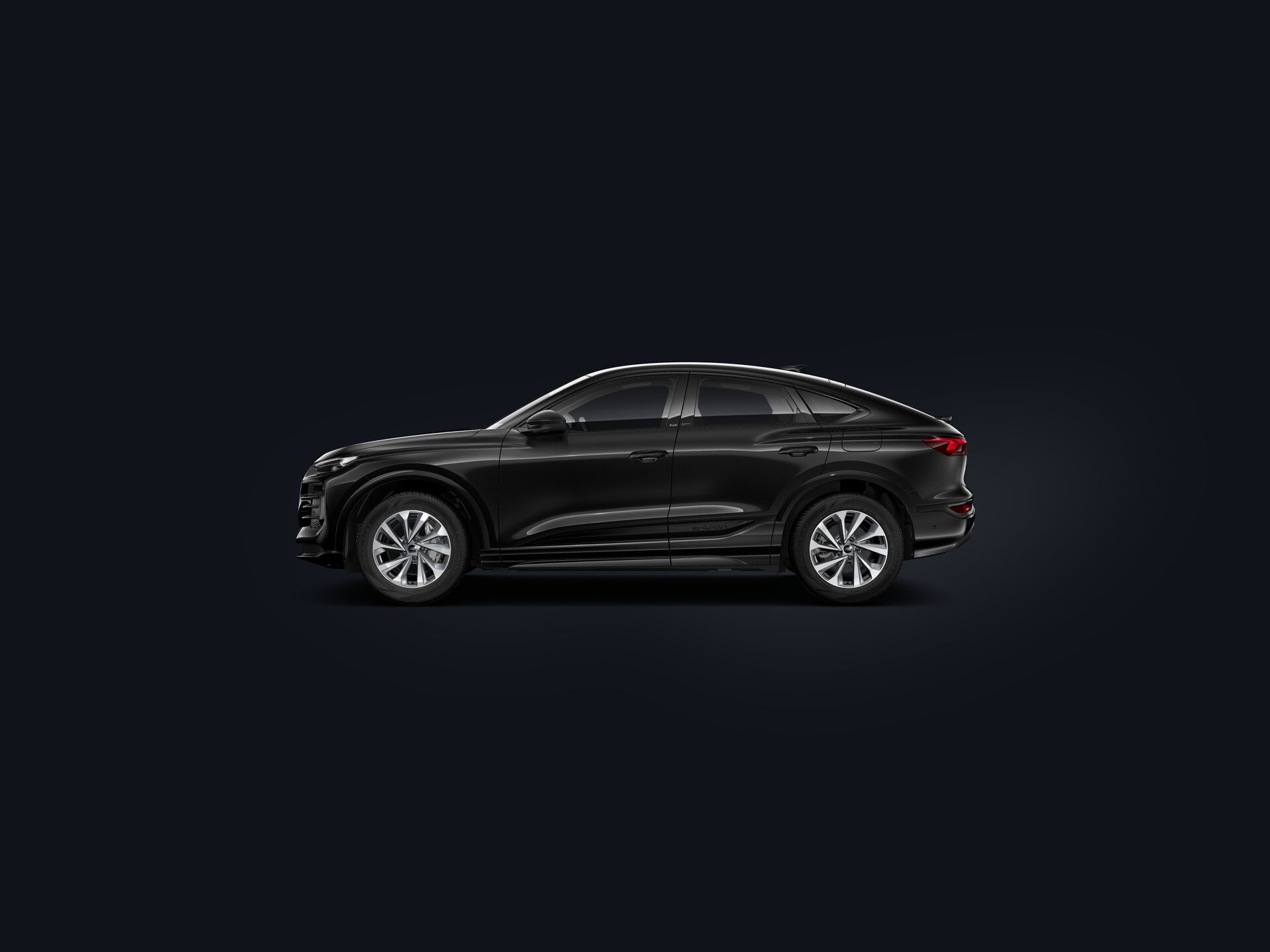 Q6 Sportback e-tron side