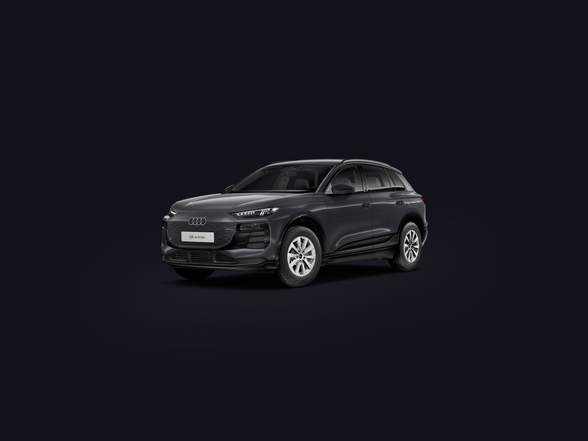 Q6 SUV e-tron 3/4 front