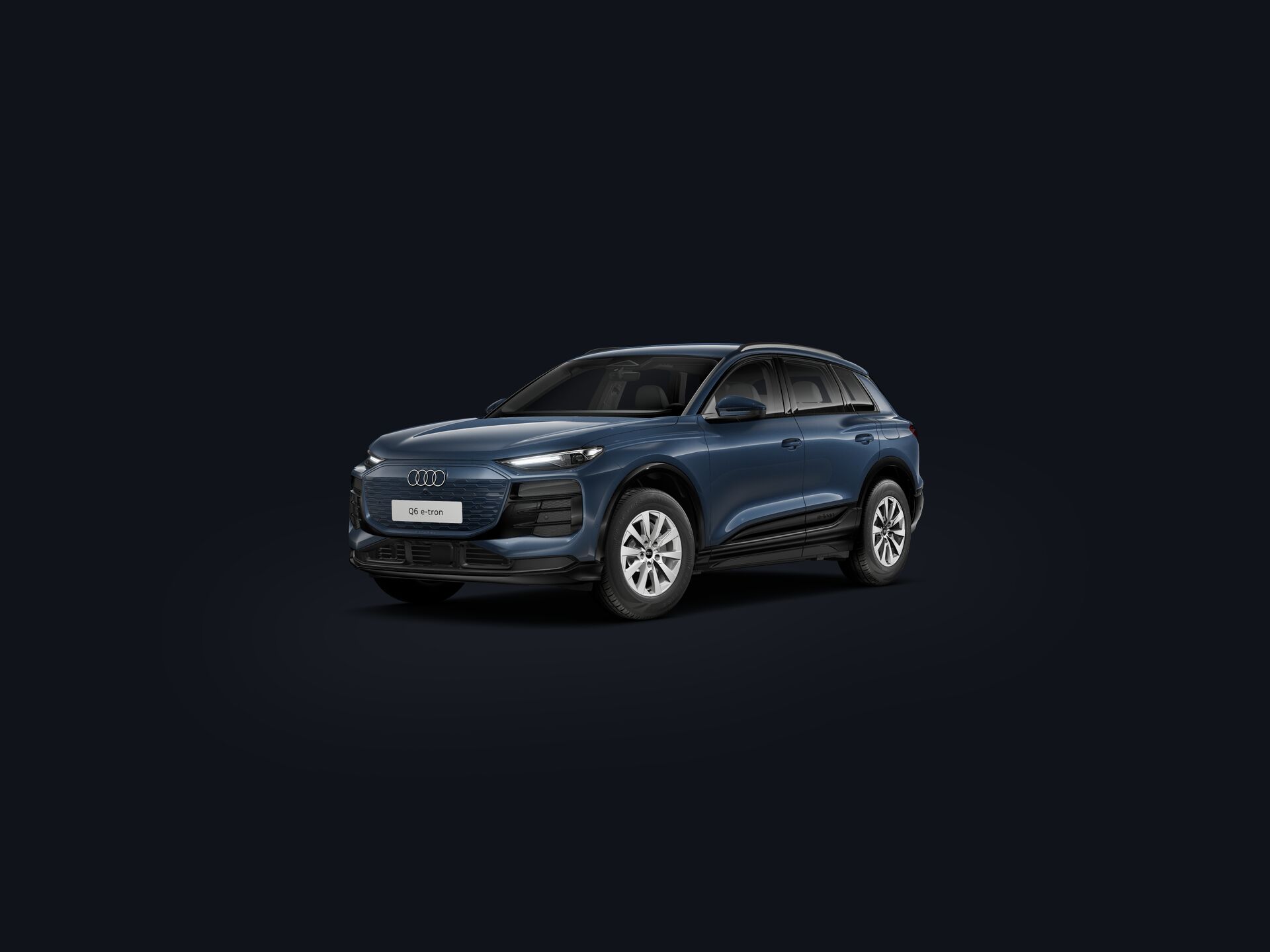 Q6 SUV e-tron 3/4 front