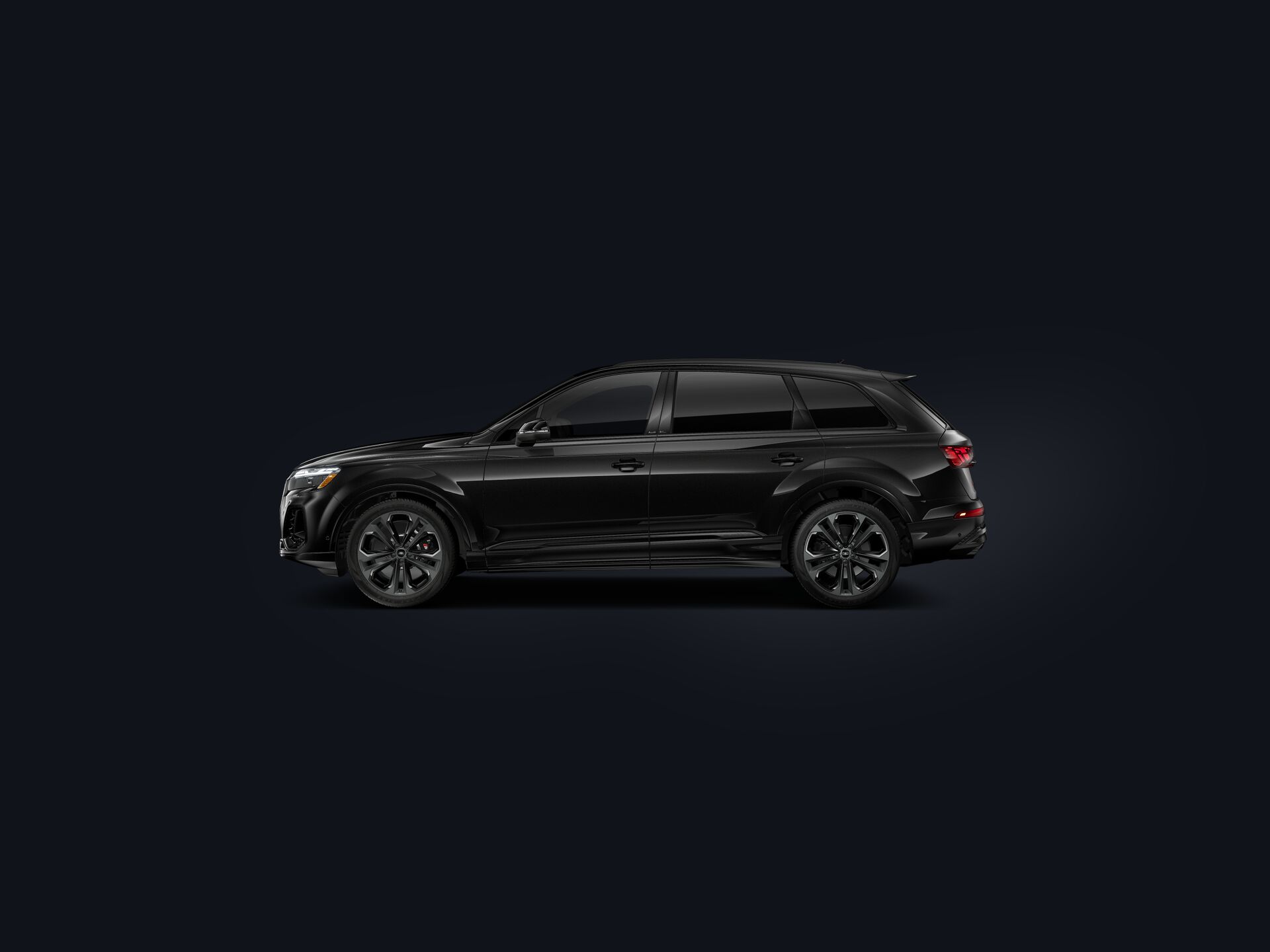 SQ7 2026 side