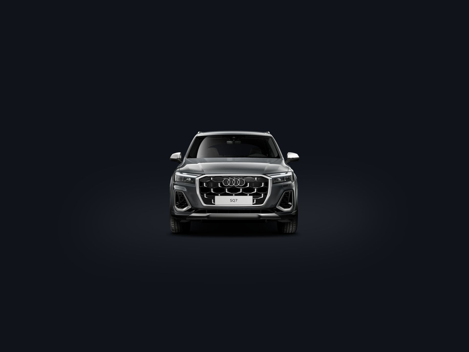 SQ7 SUV front