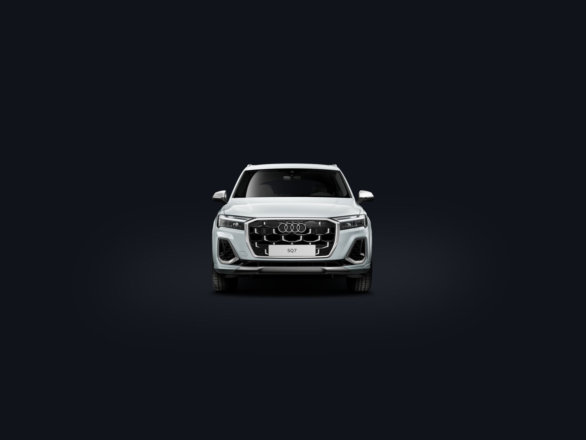 SQ7 SUV front
