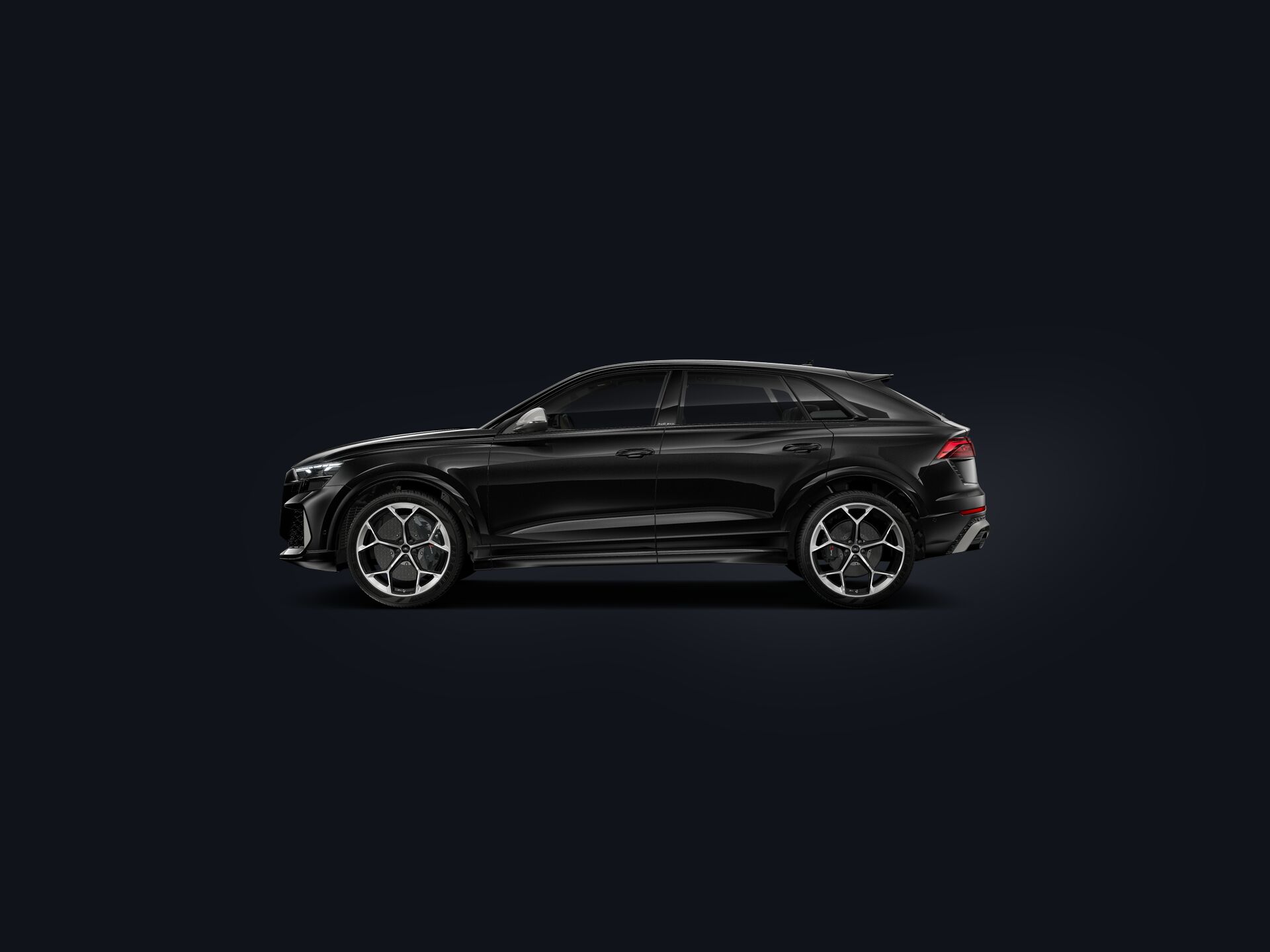 RS Q8 side