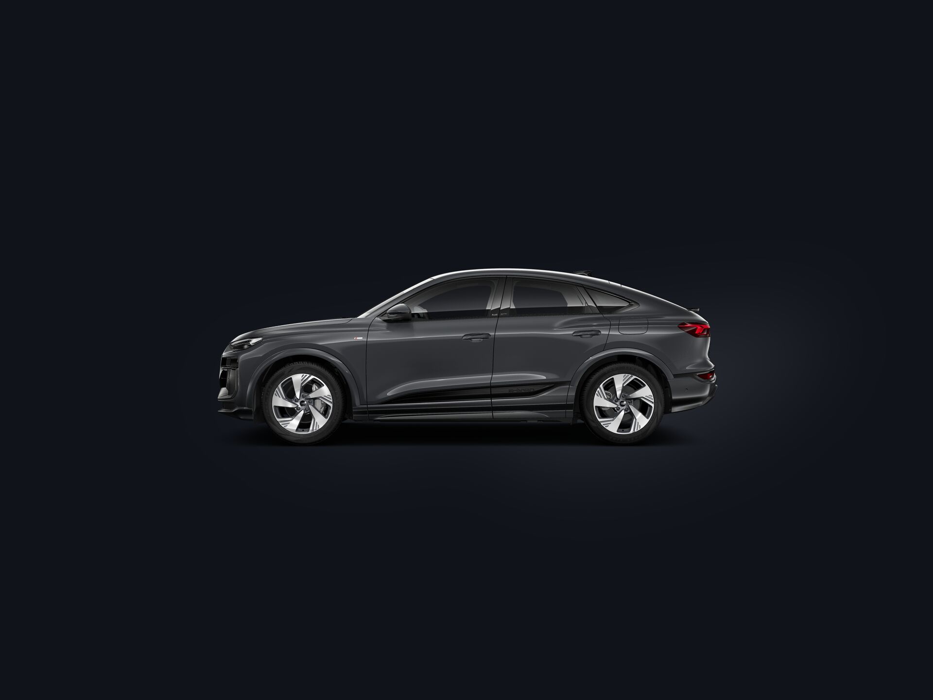 Q6 Sportback e-tron side