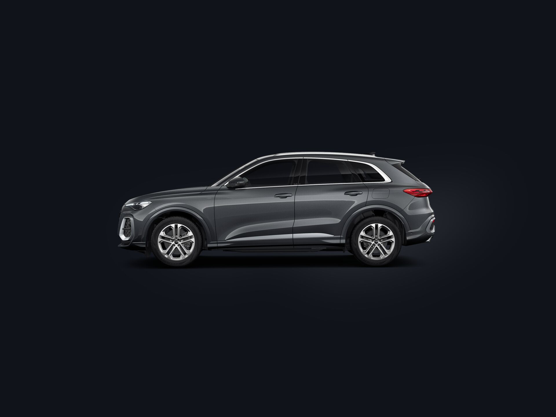 Q5 e-hybrid side