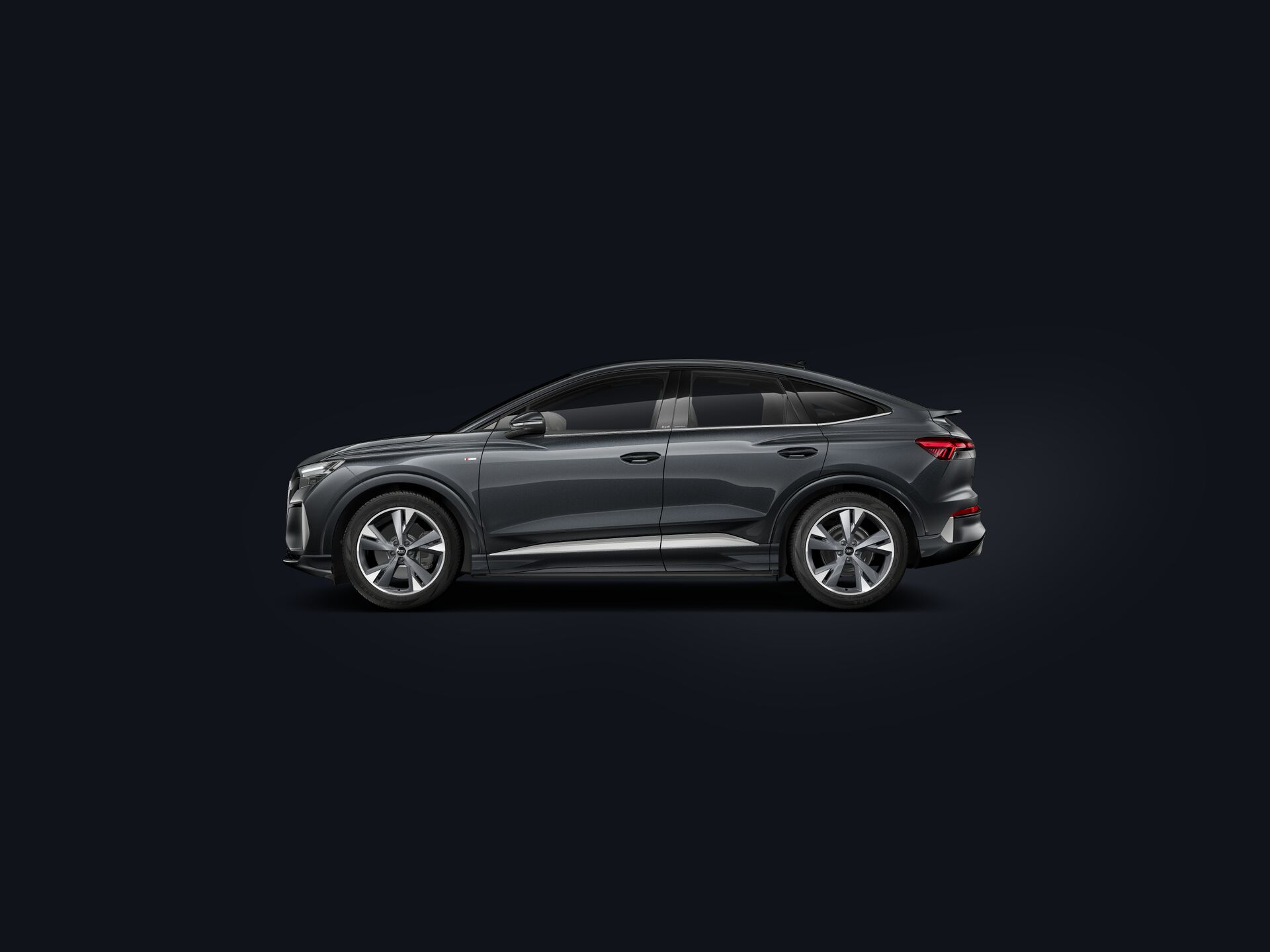 De nieuwe Q4 Sportback e-tron side