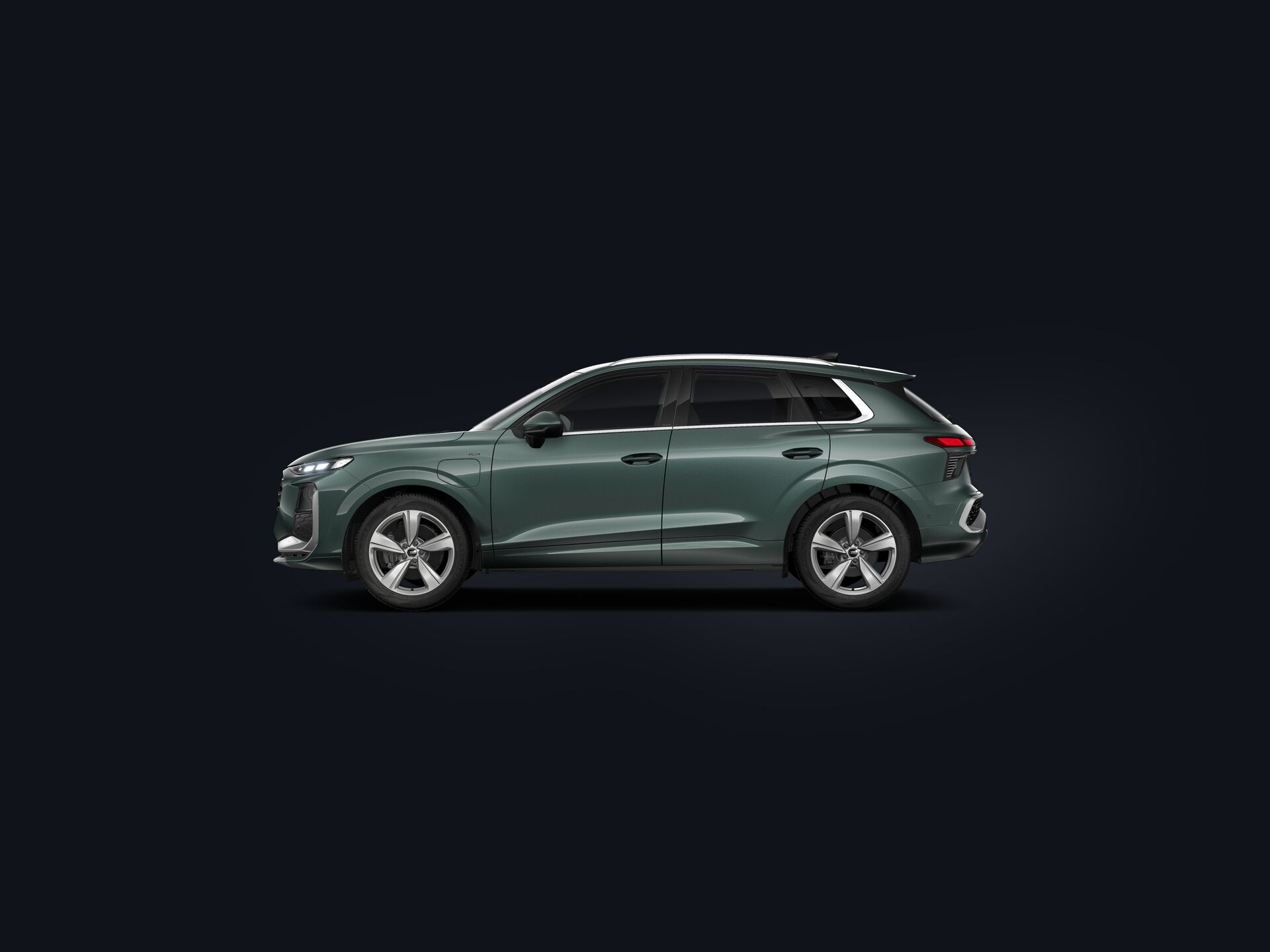 Nieuwe Q3 e-hybrid side