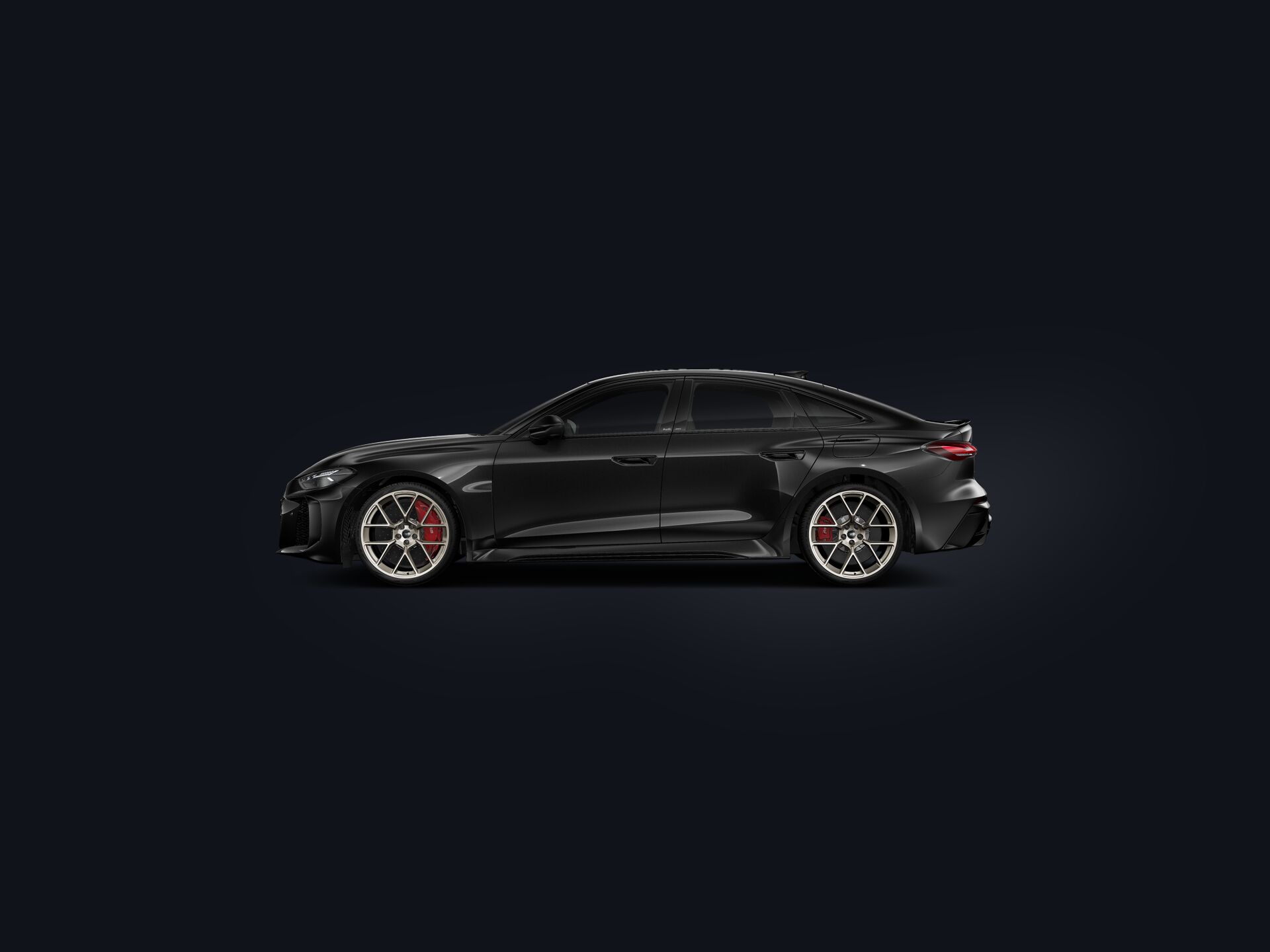 RS5 Sedán side