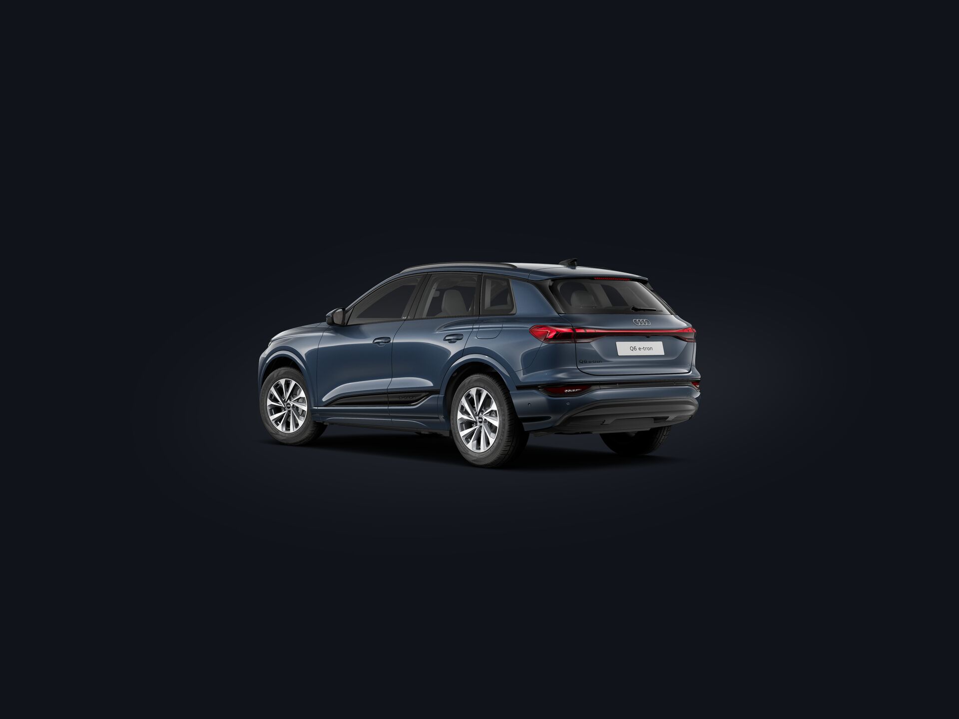 Q6 SUV e-tron 3/4 rear
