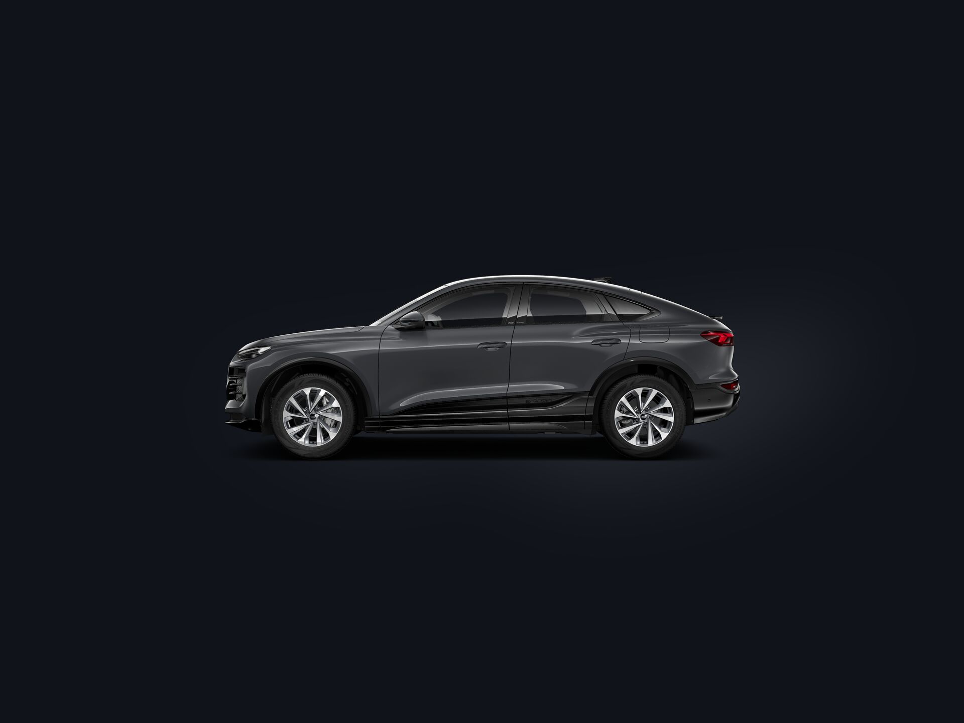 Q6 Sportback e-tron side