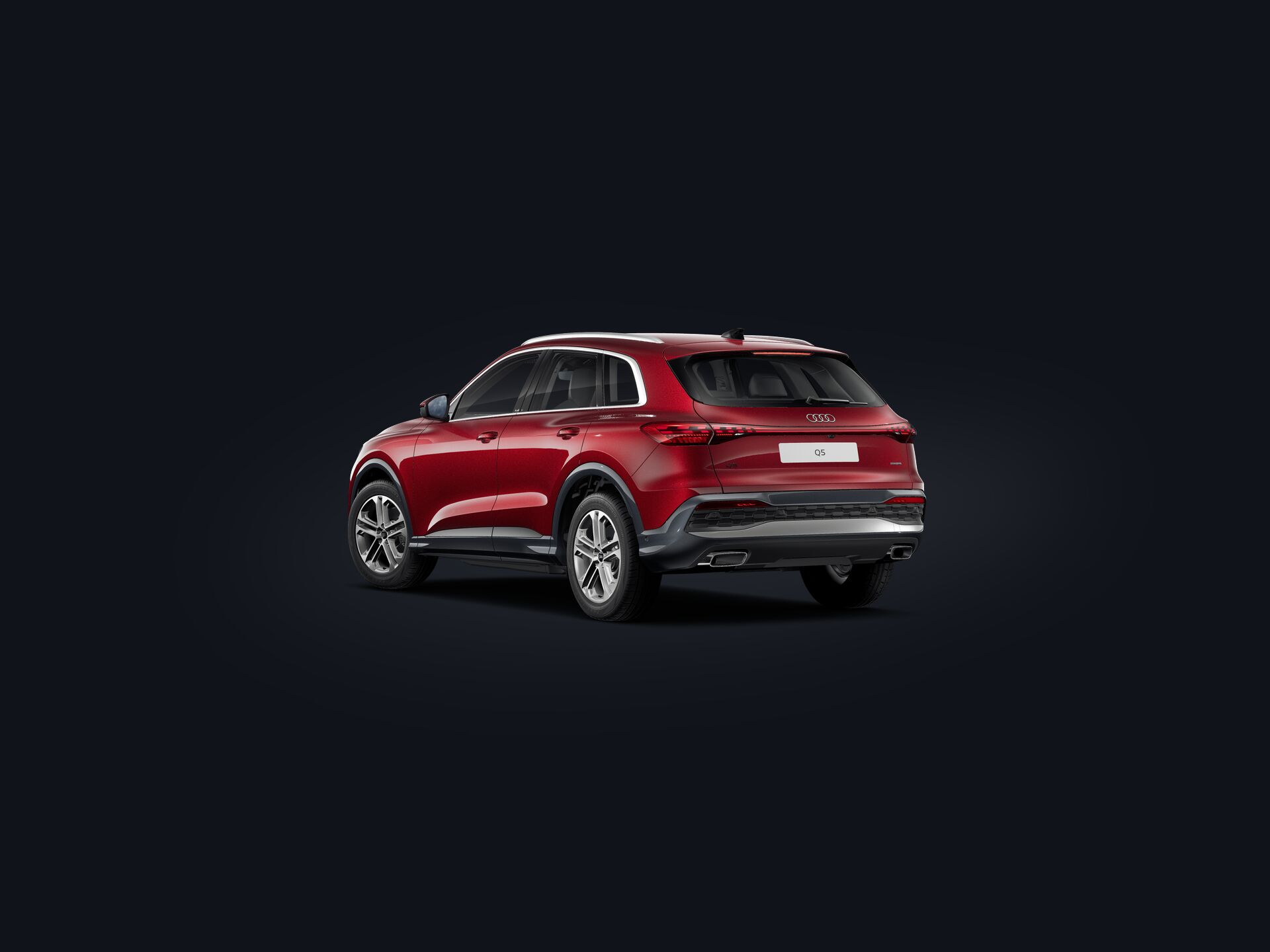 Q5 SUV 3/4 rear
