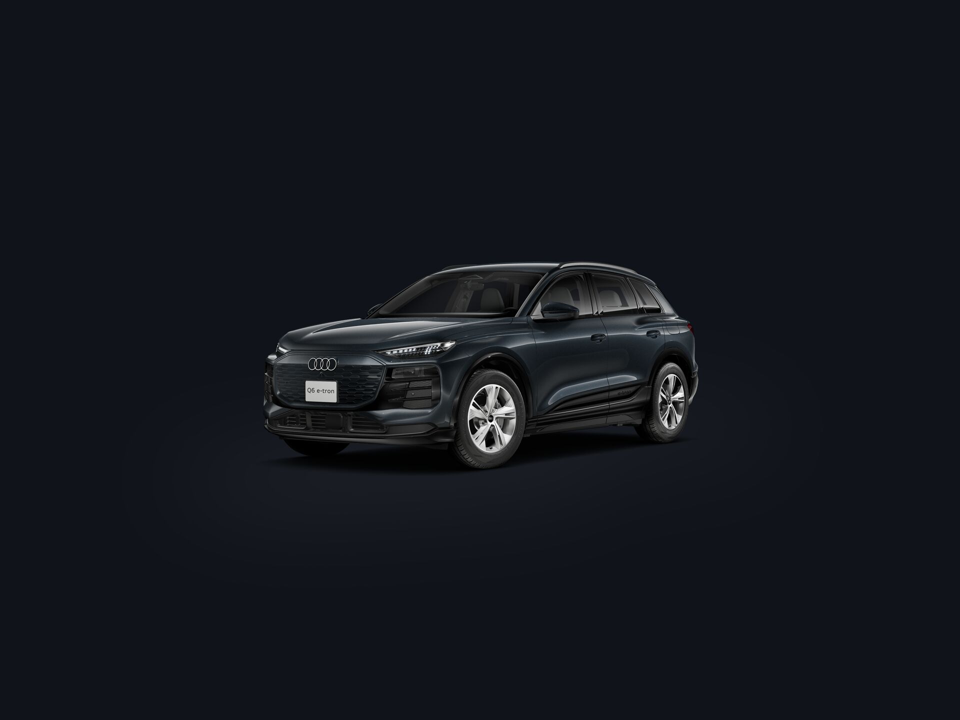 Q6 SUV e-tron 2025 cust34front