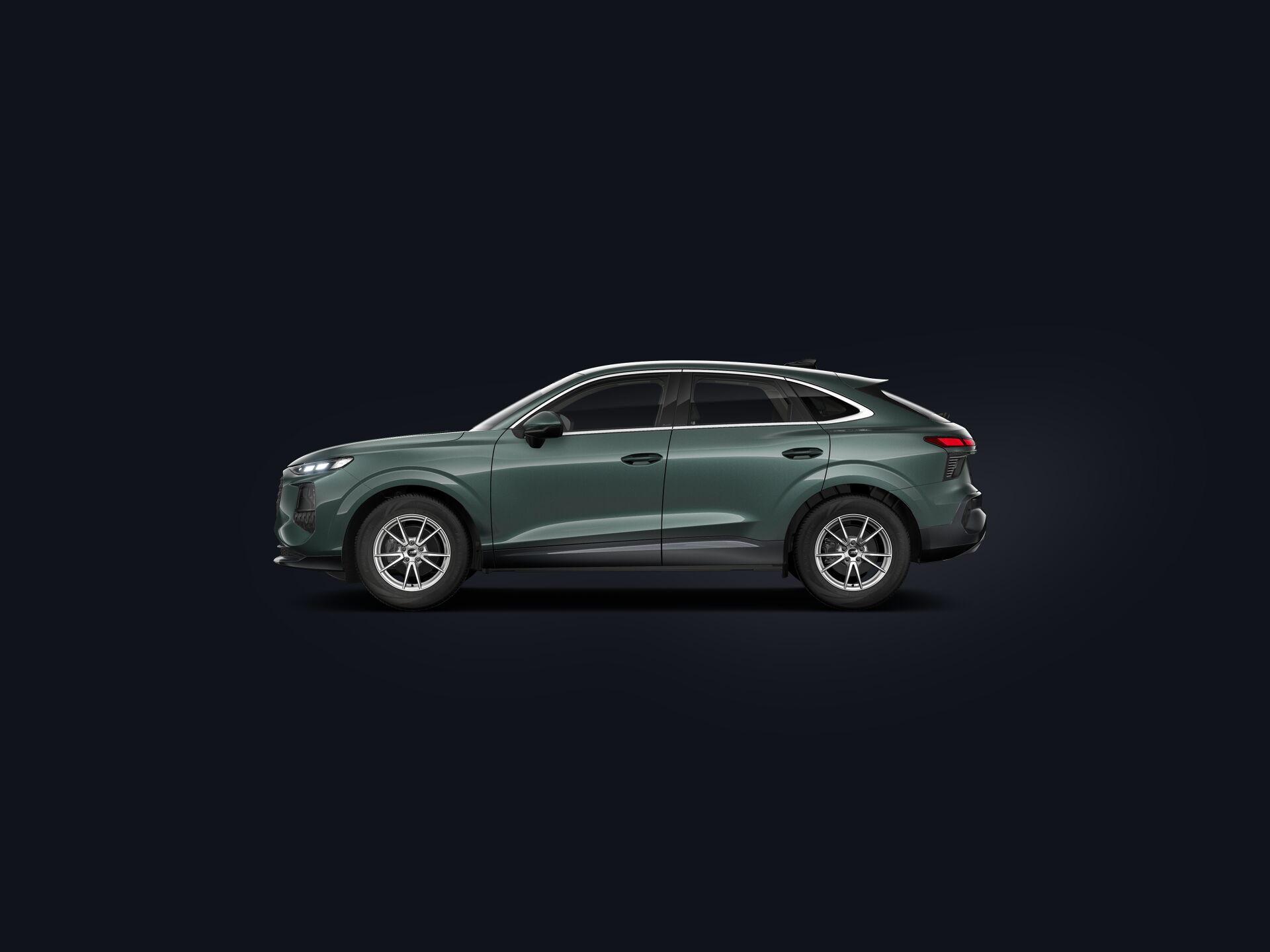 Q3 Sportback side