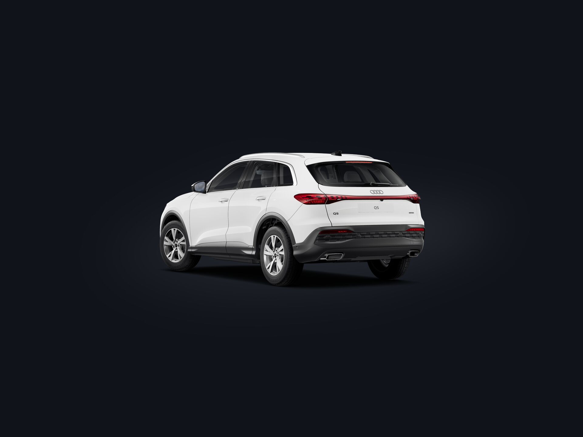 Q5 SUV 3/4 rear