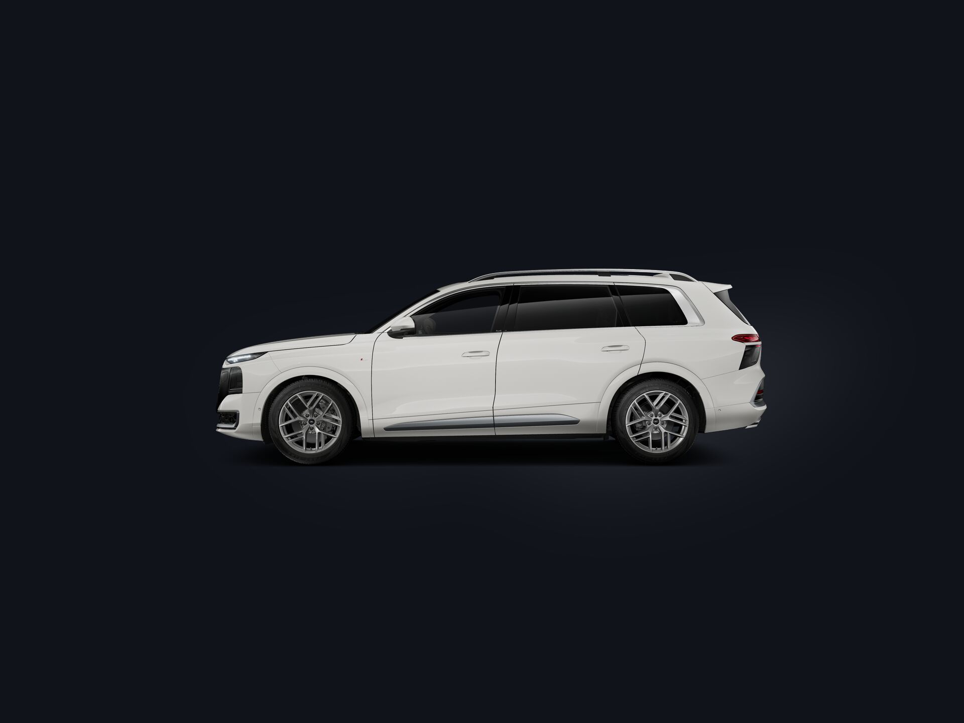 Audi Q9 side