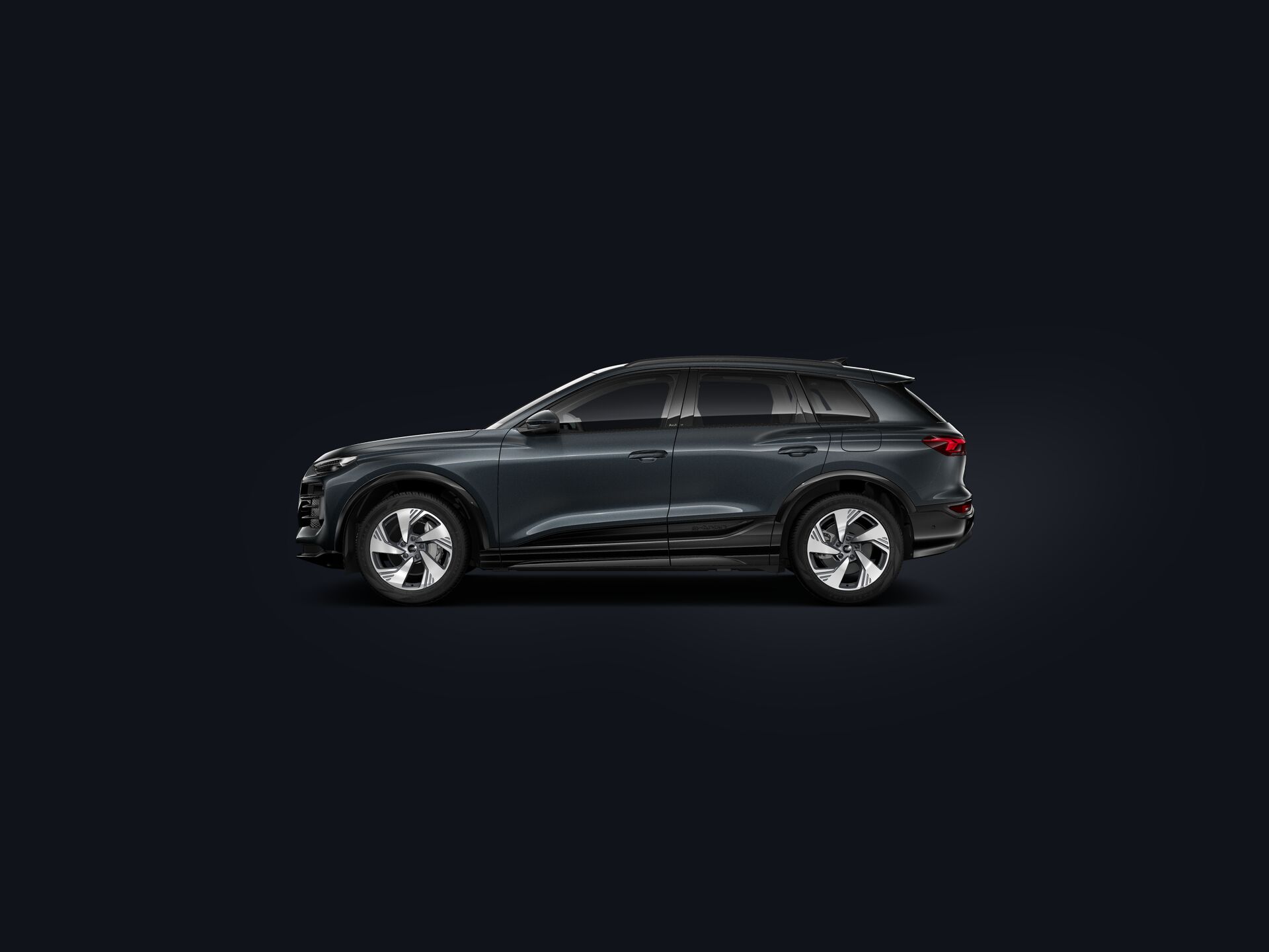 Q6 e-tron side