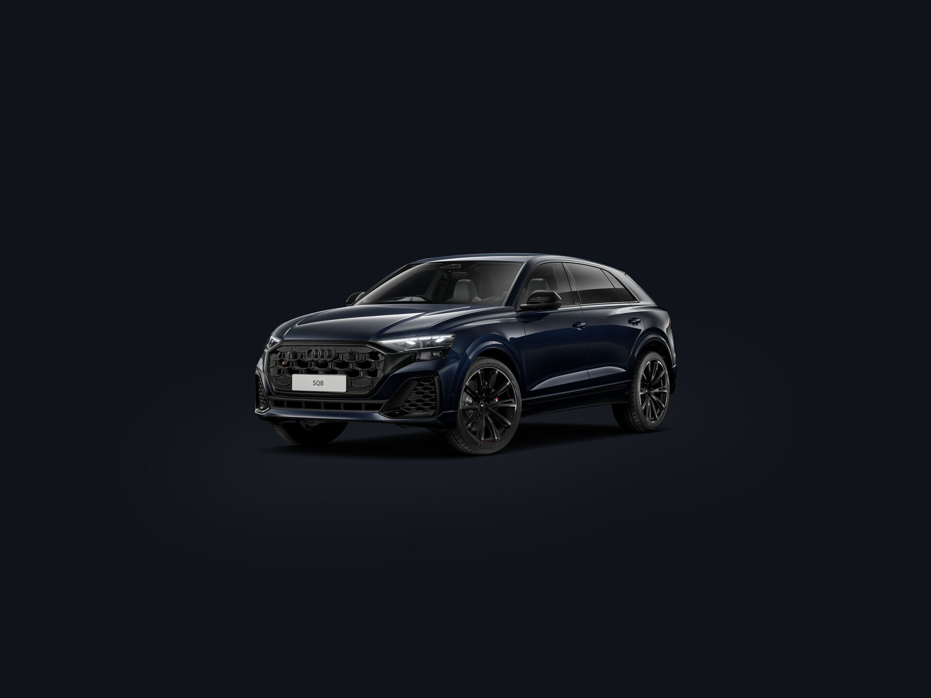 SQ8 SUV 3/4 front