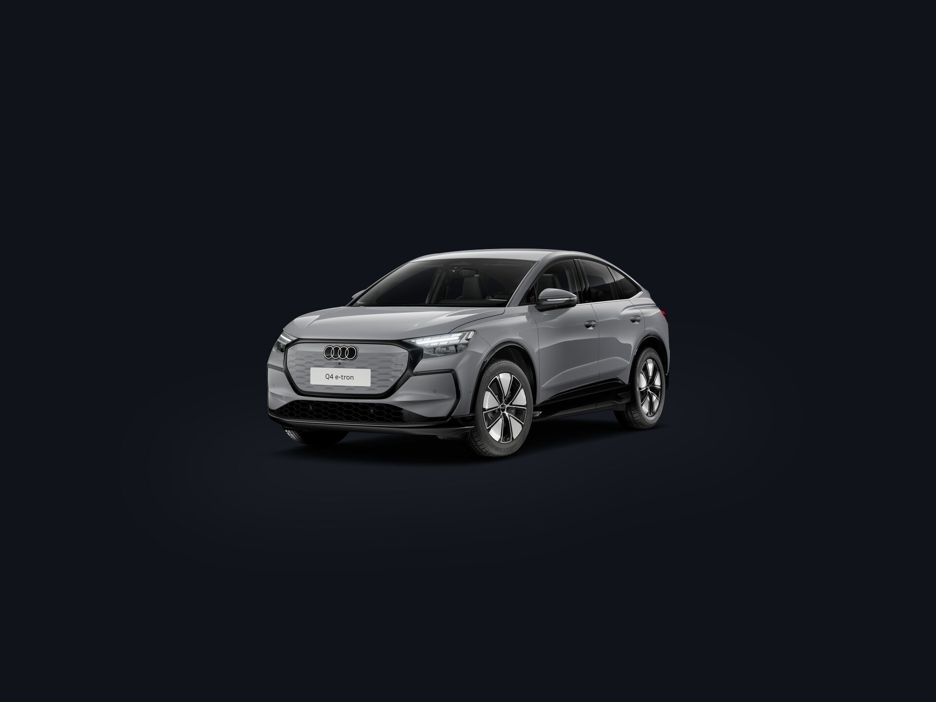 Q4 Sportback e-tron 3/4 front