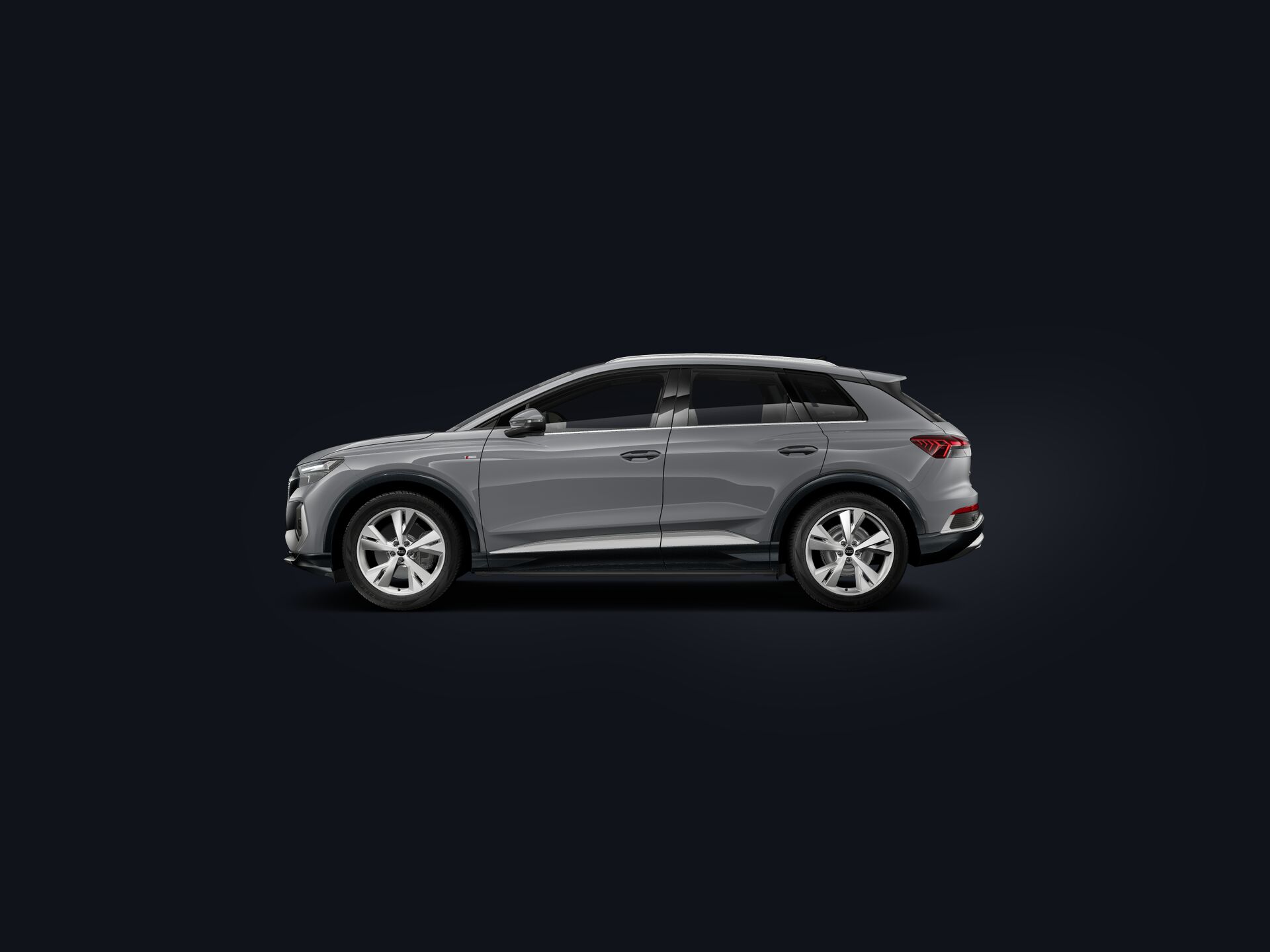 Q4 e-tron custside