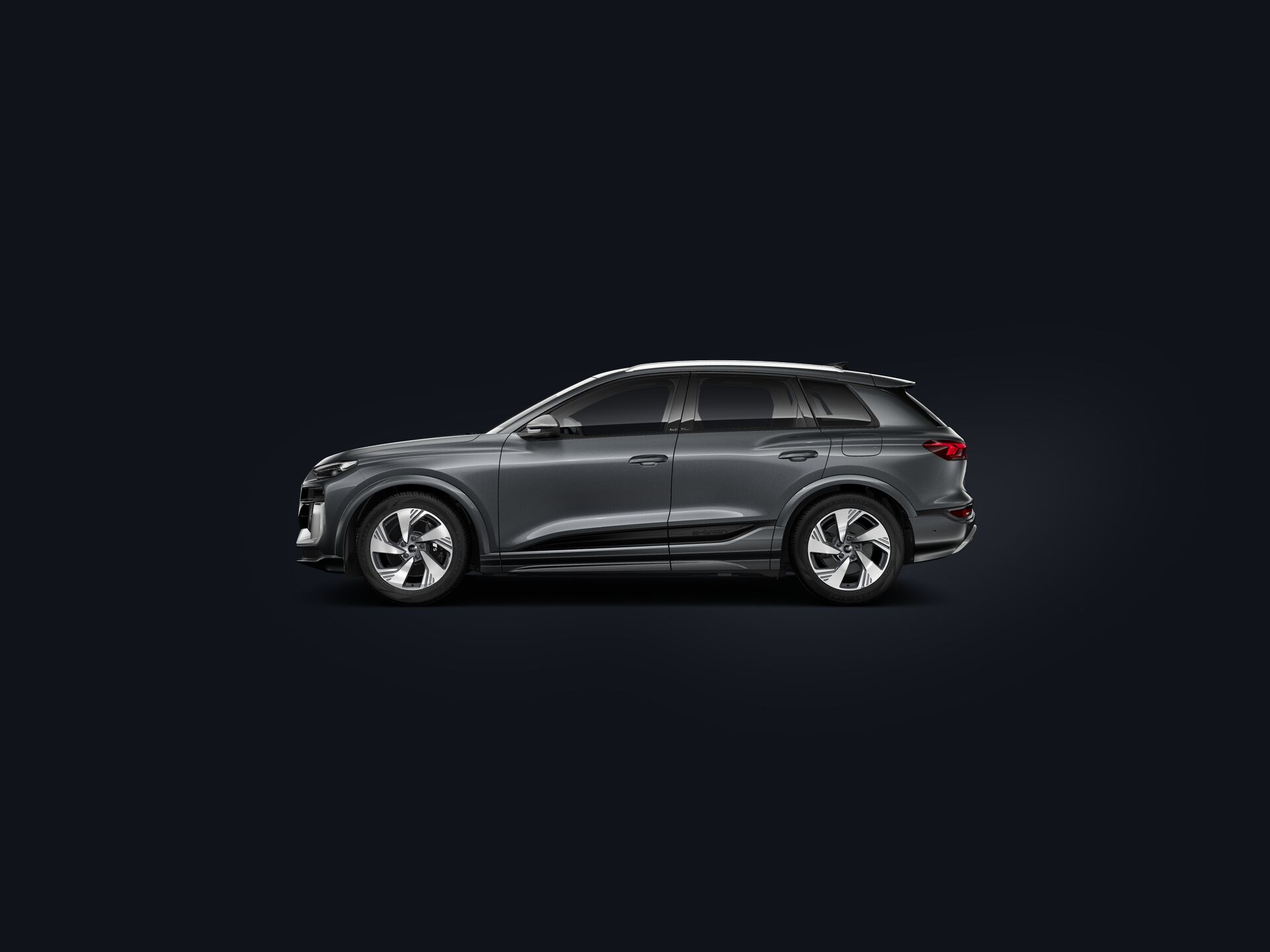 SQ6 e-tron side