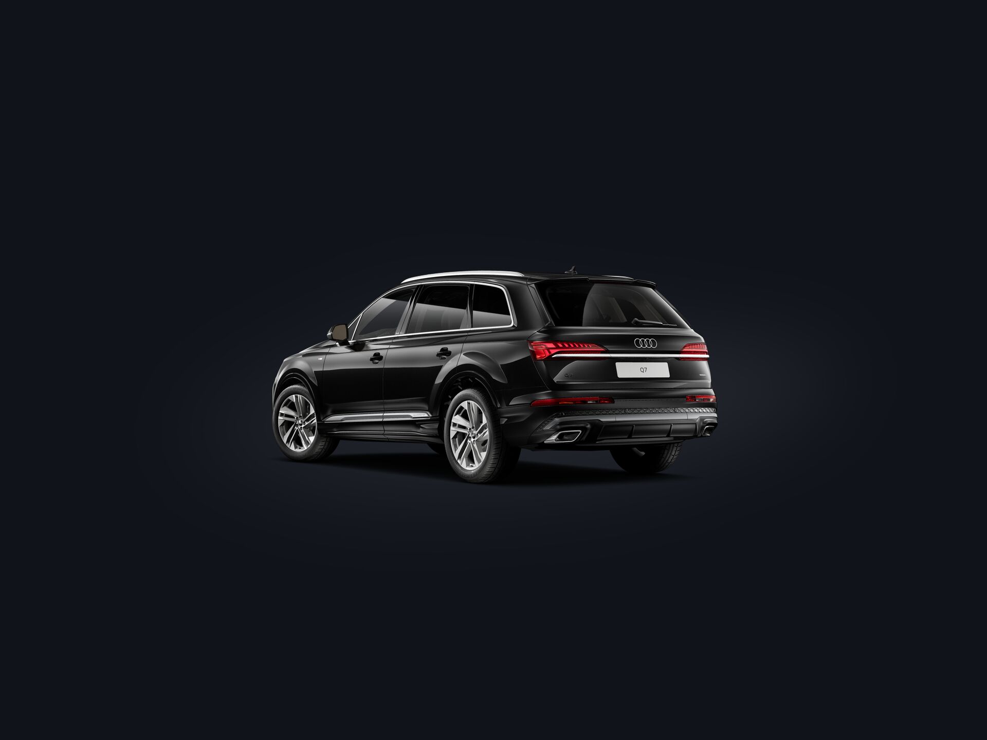Q7 SUV 3/4 rear