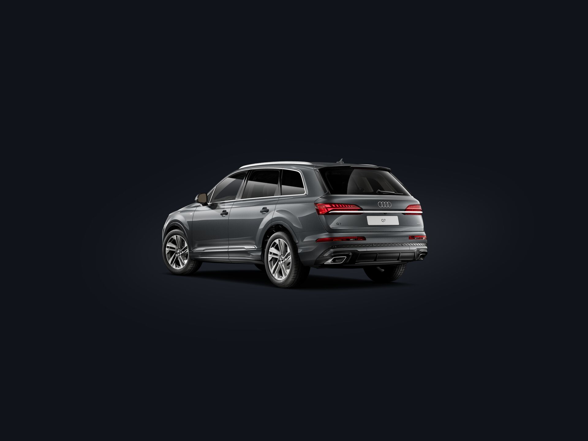Q7 SUV 3/4 rear