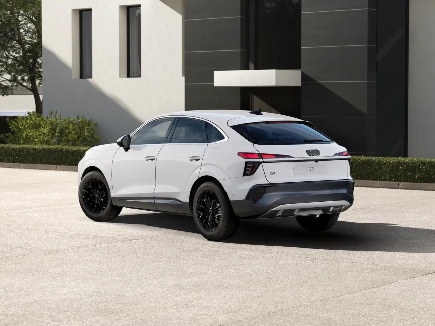 Zdjęcie&nbsp;Audi Q3 Sportback&nbsp;TFSI 110 kW S tronic&nbsp;– Ujęcie: tył 3/4