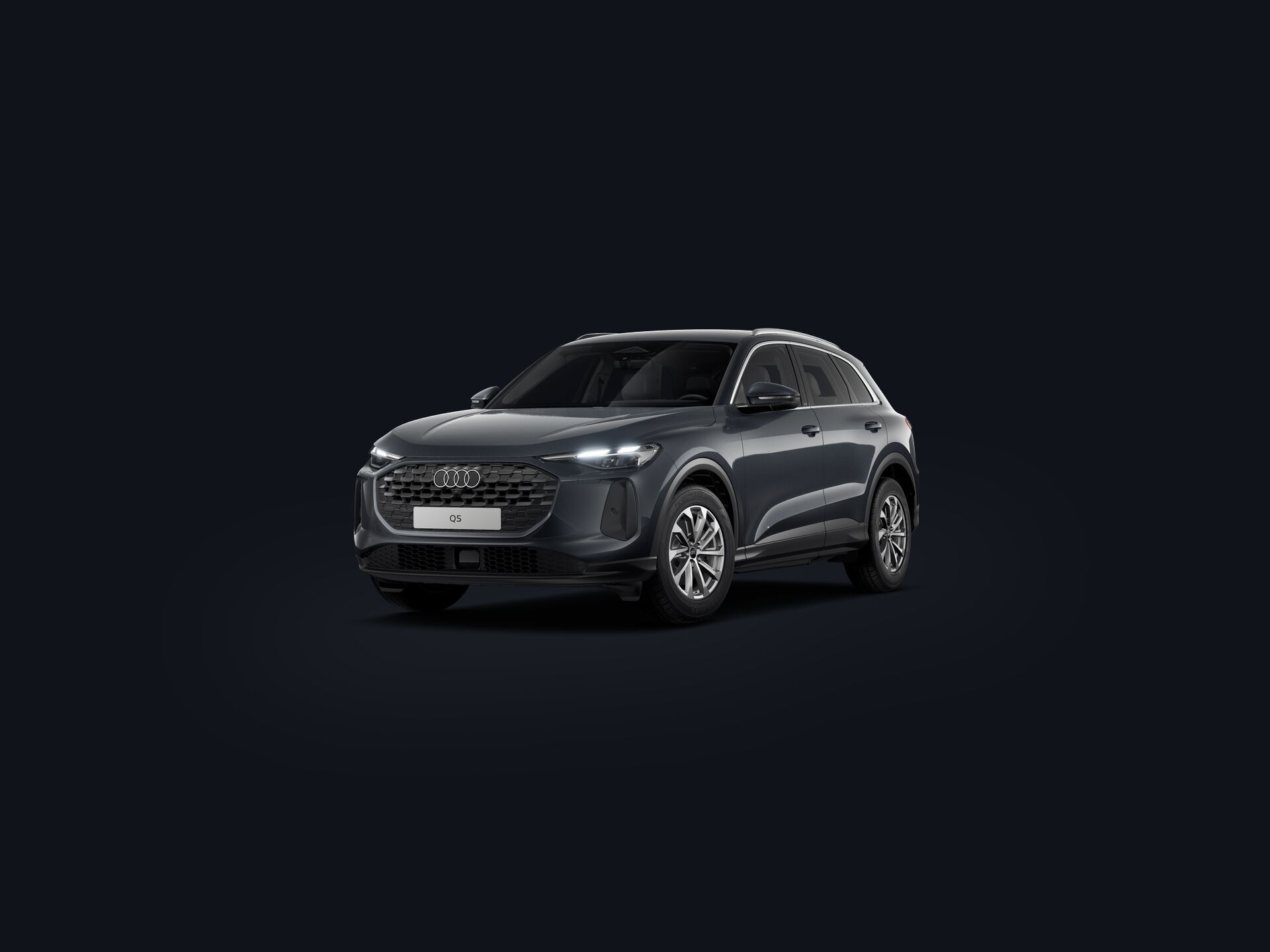 Q5 3/4 front