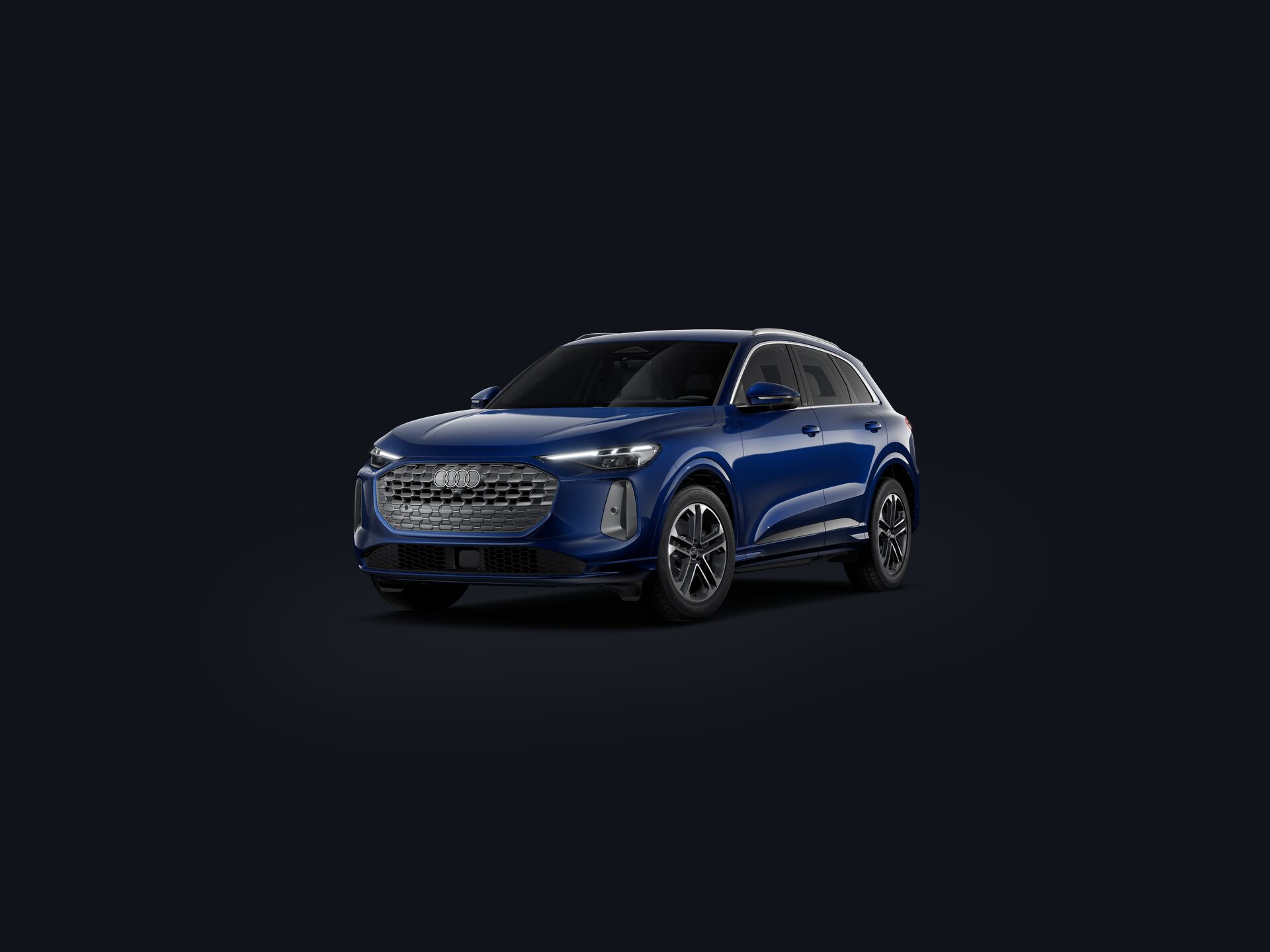 Q5 SUV 3/4 front