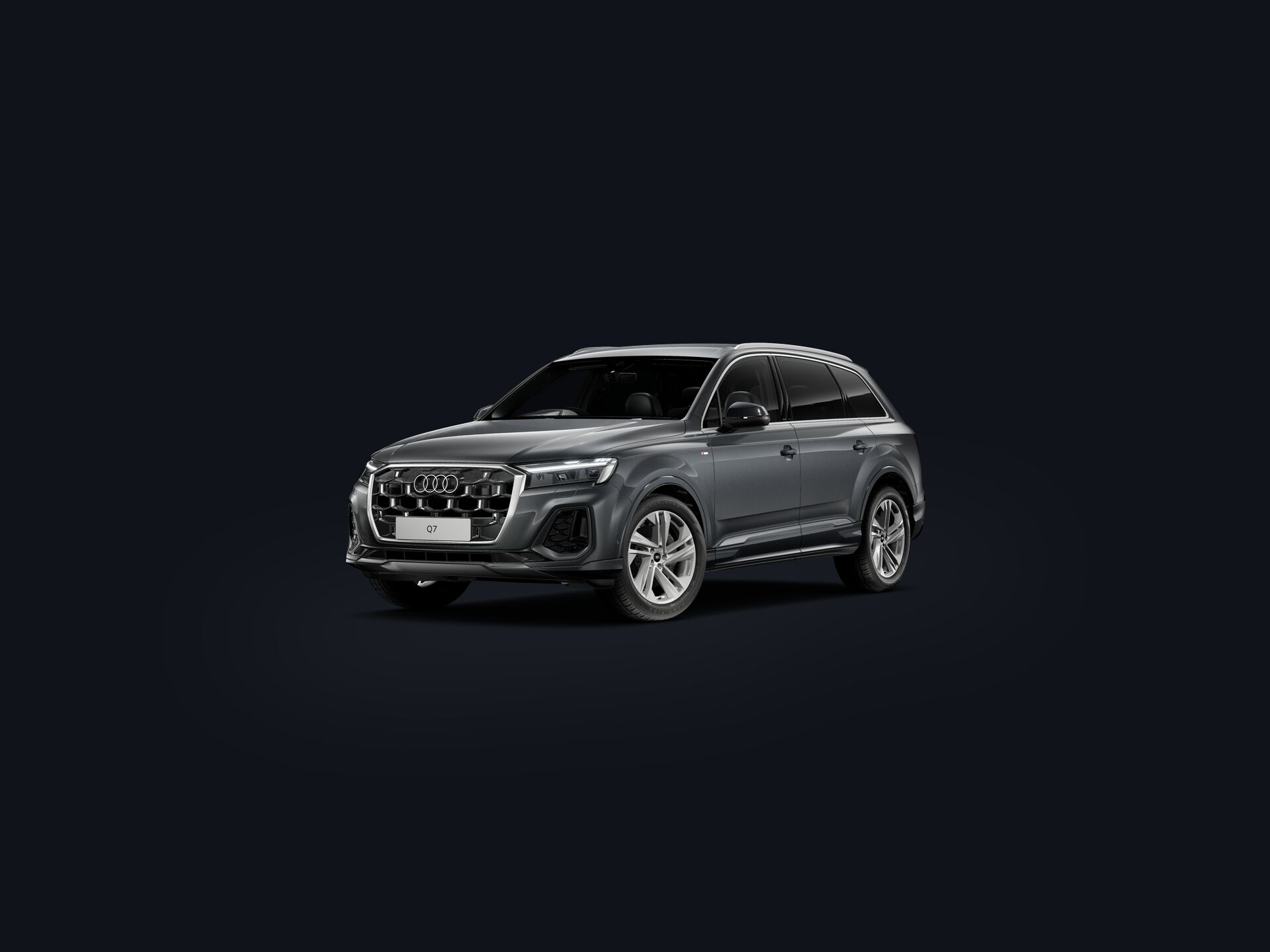 Q7 SUV 3/4 front