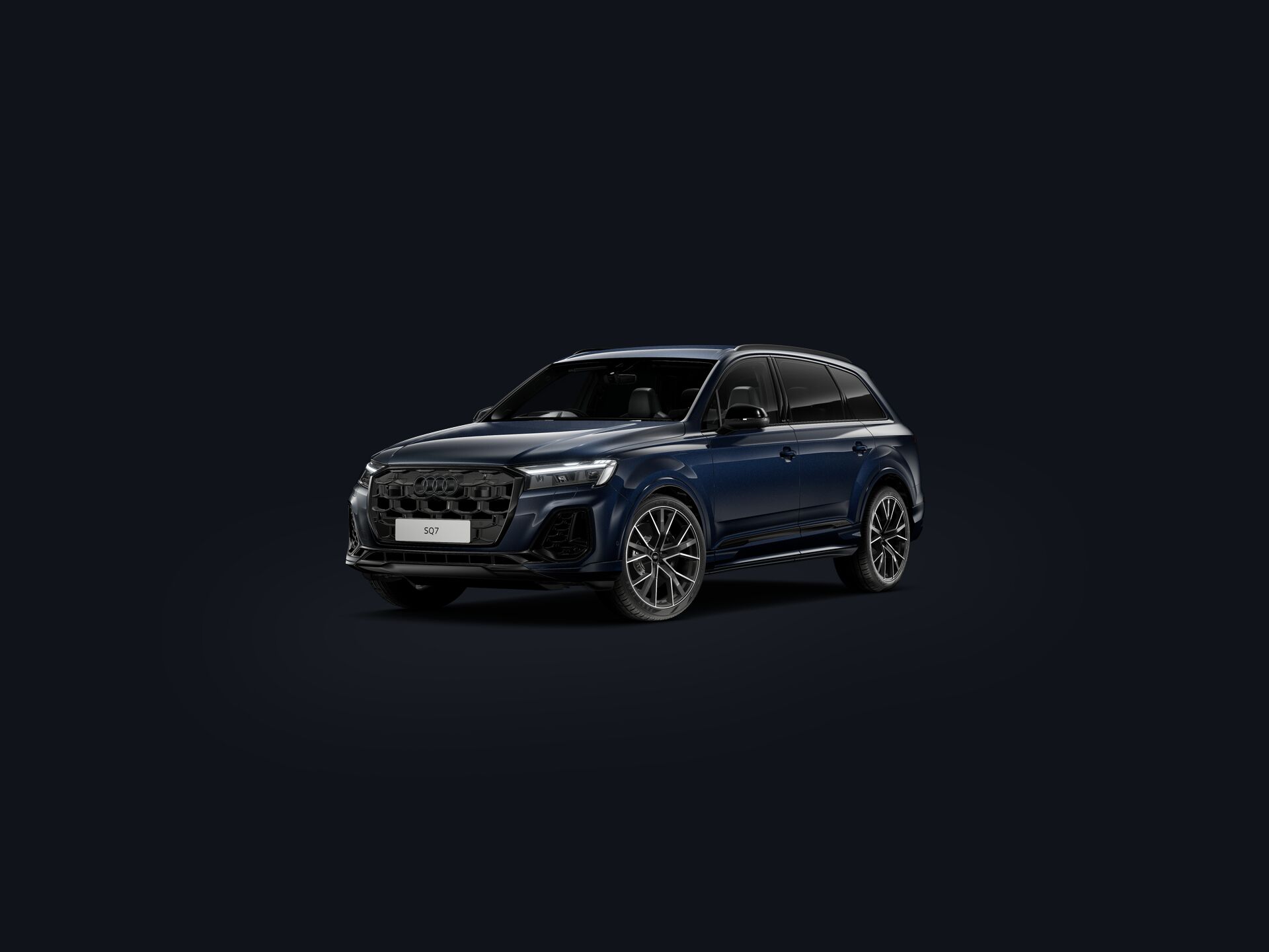 SQ7 SUV 3/4 front