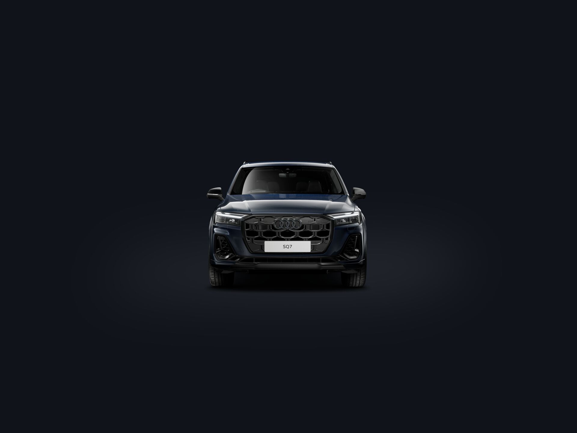 SQ7 SUV custfront