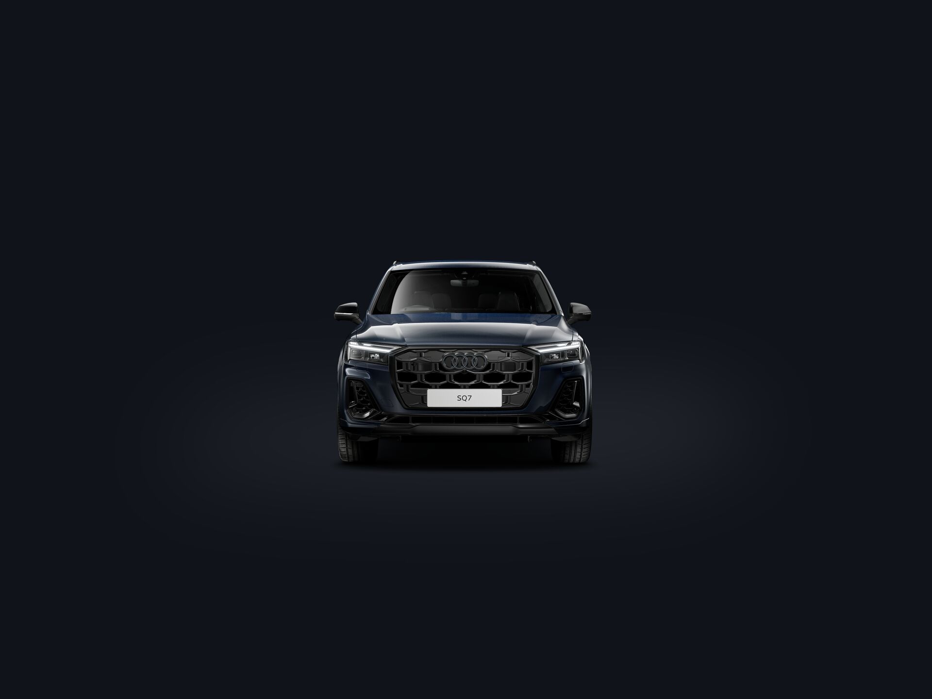 SQ7 SUV front