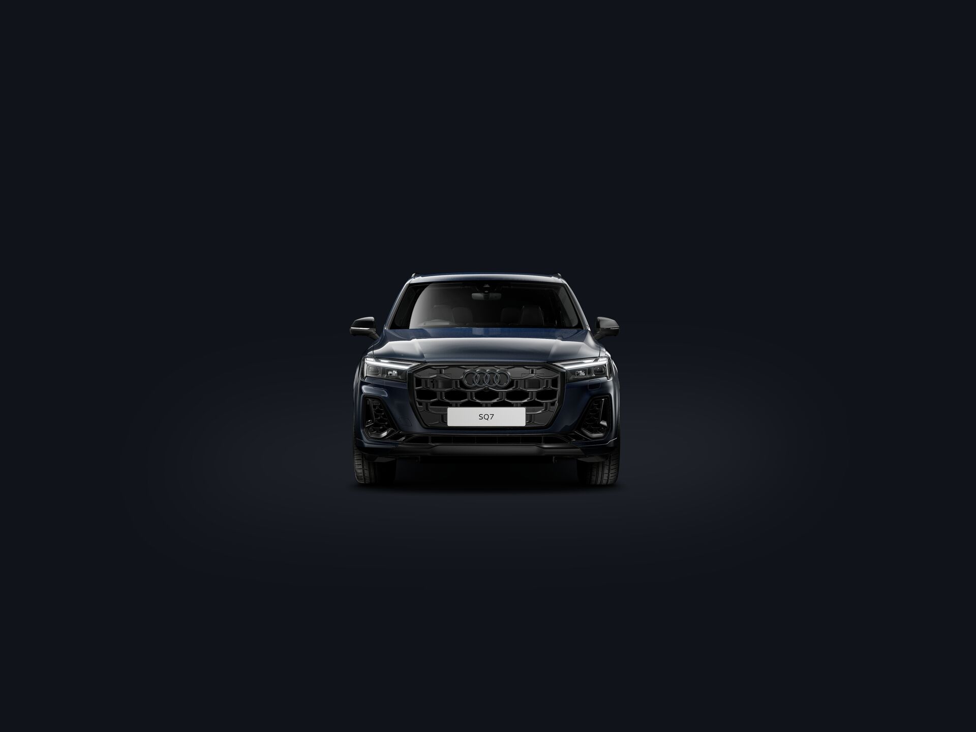 SQ7 SUV front