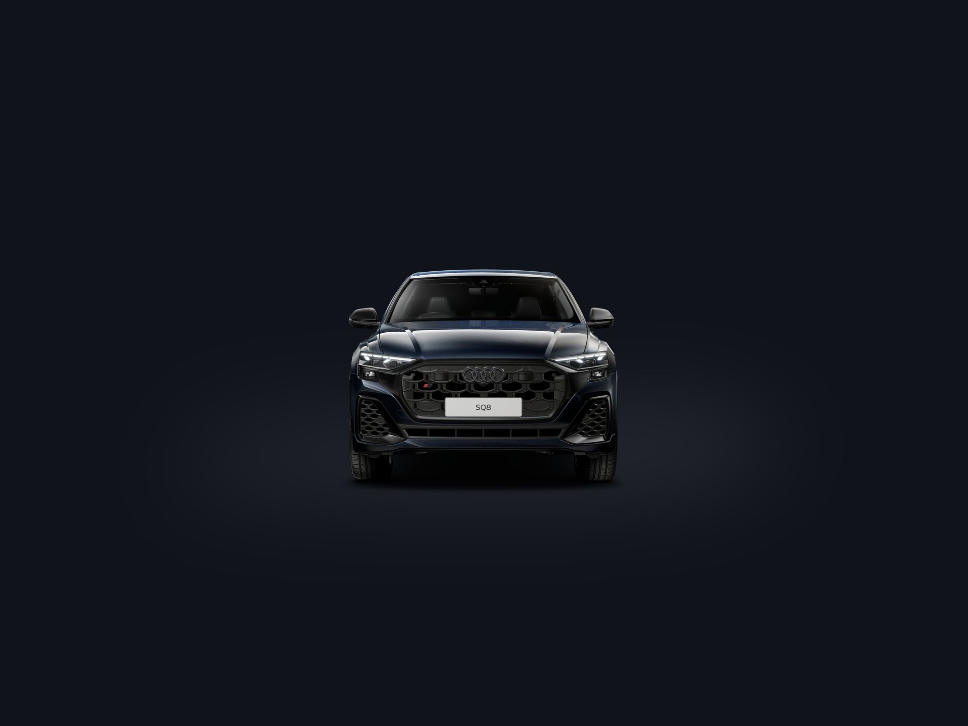 SQ8 SUV front