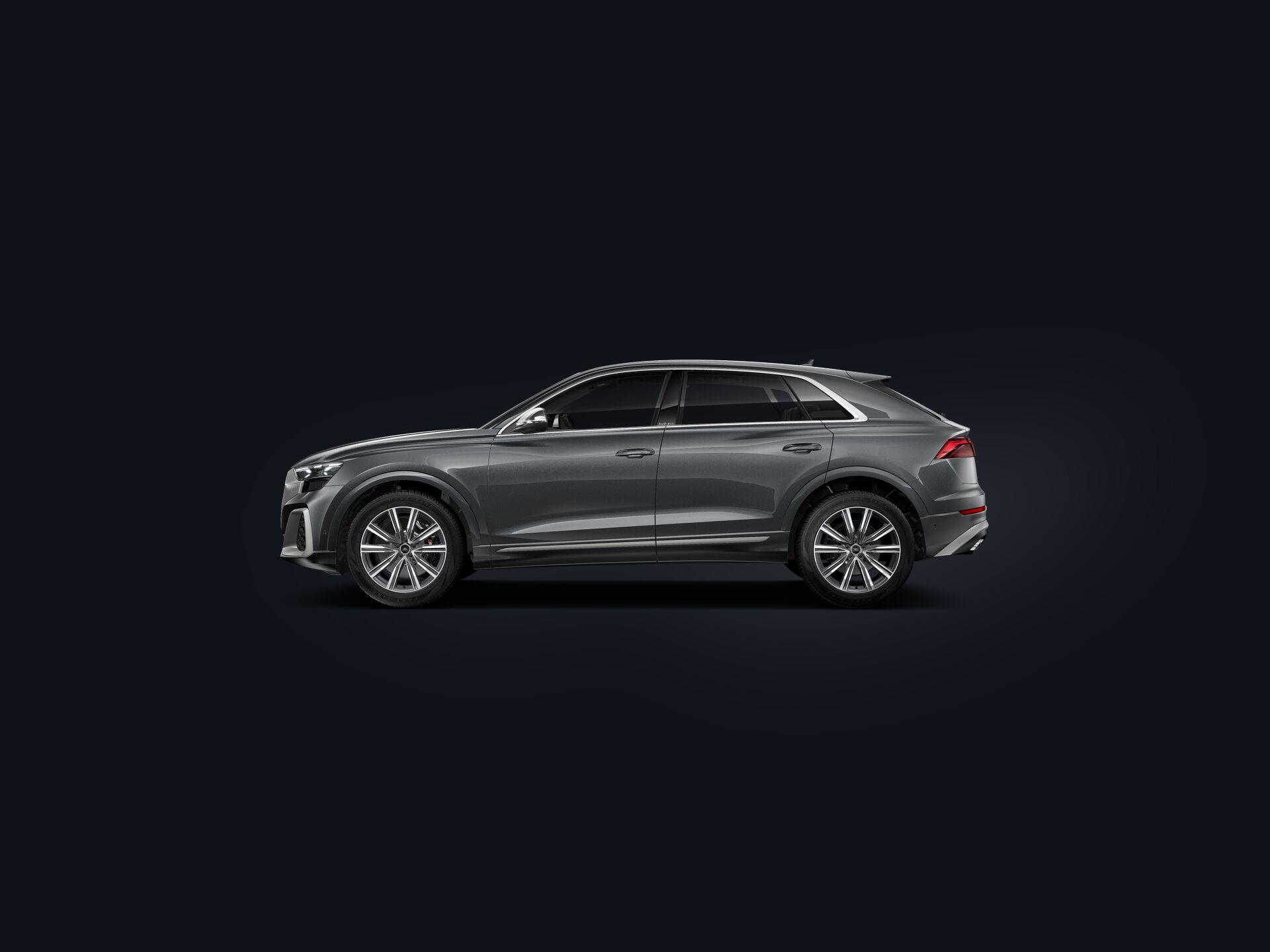 SQ8 SUV custside