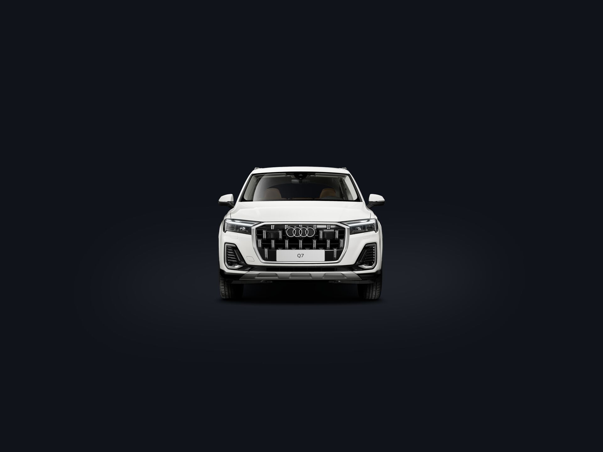 Q7 SUV custfront