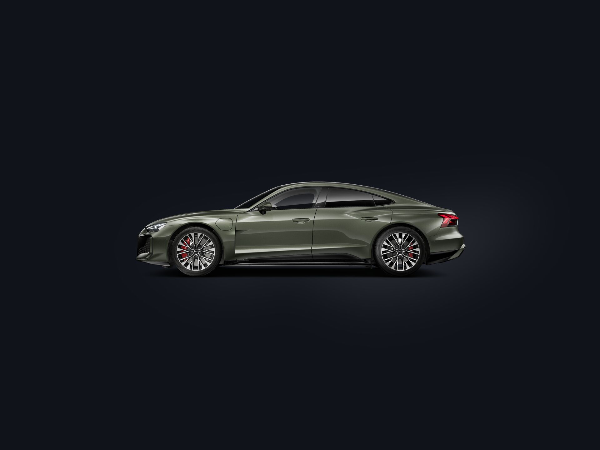 RS e-tron GT performance side