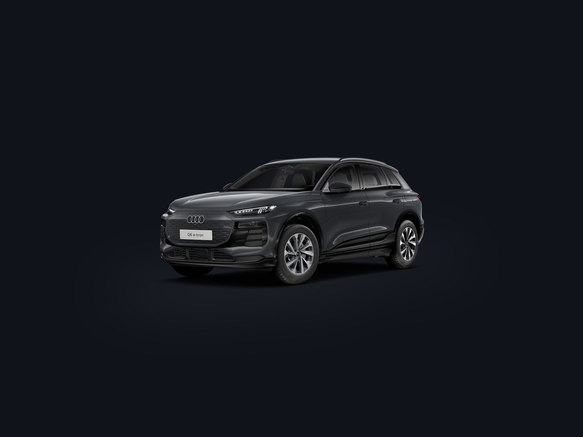 Q6 SUV e-tron 3/4 front