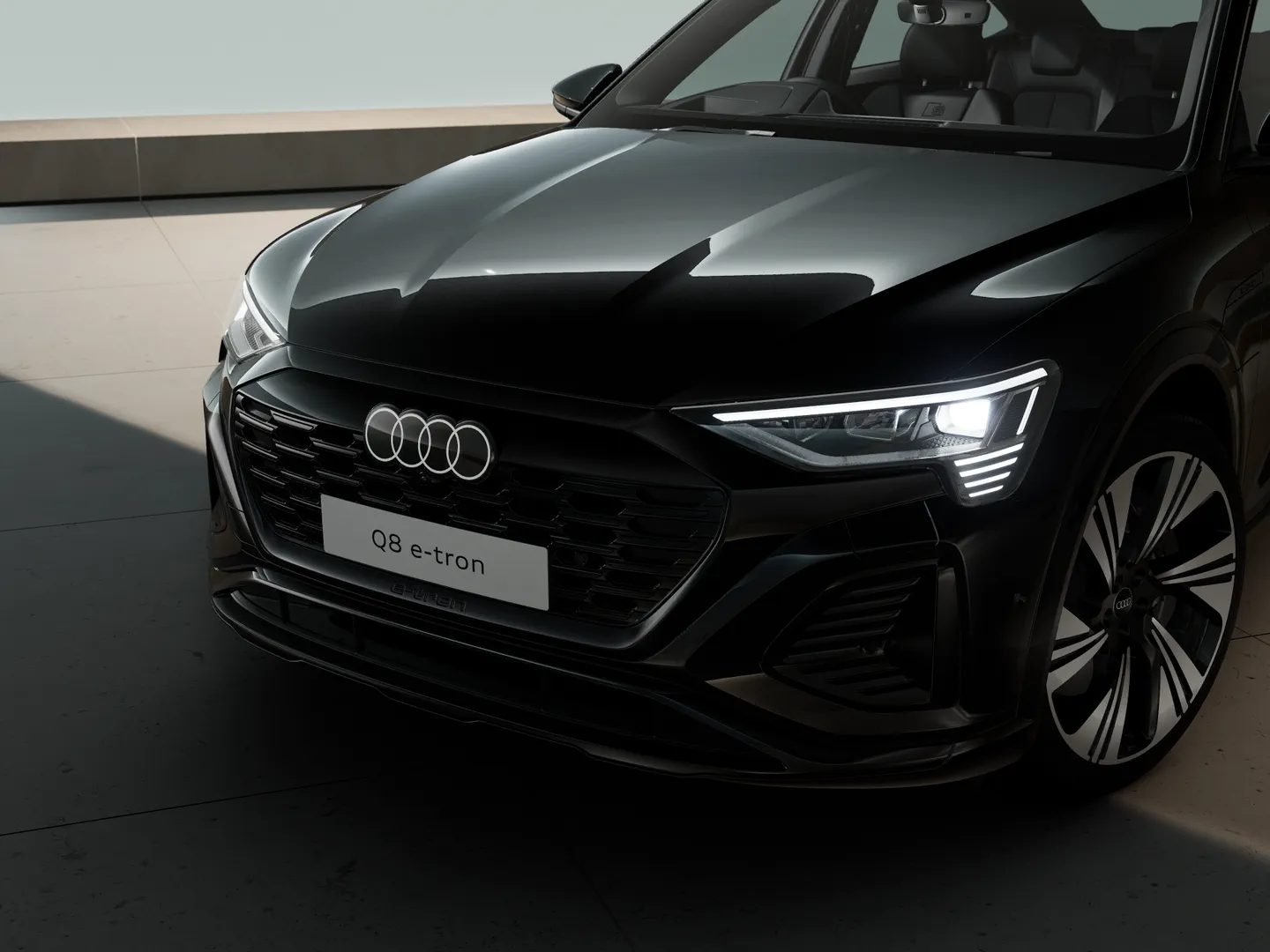 Image about Audi Q8 Sportback e-tron 55 e-tron quattro S line 300,00 kW
