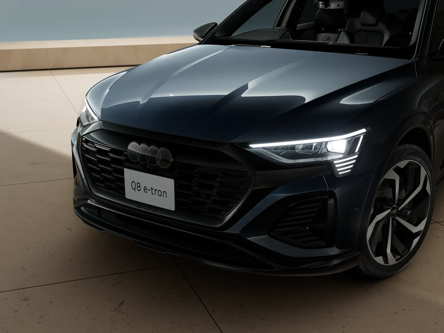 Image about Audi Q8 e-tron 55 e-tron quattro S line 300,00 kW